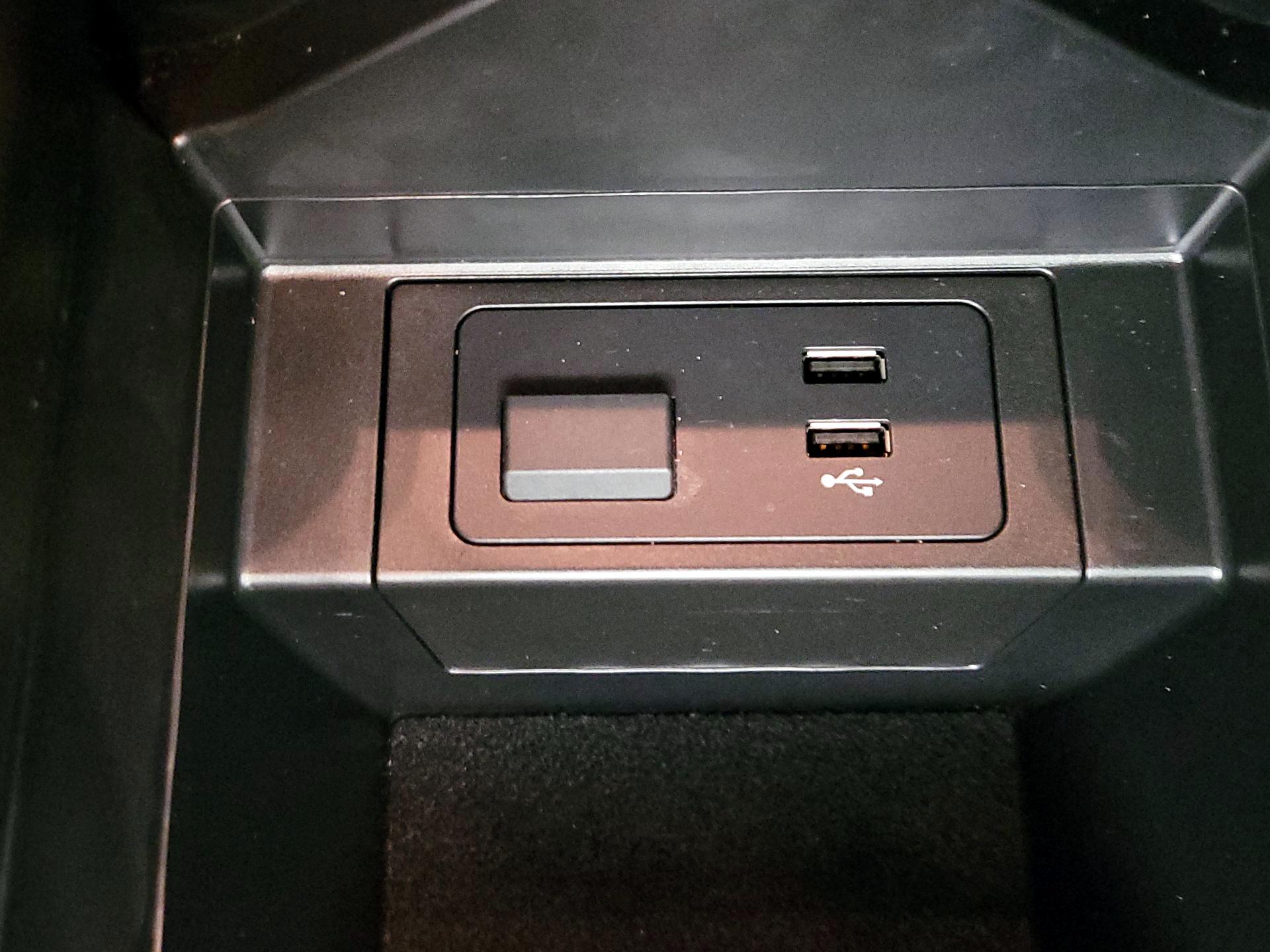 Thumbnail: 2023 Mazda CX-9 - 18