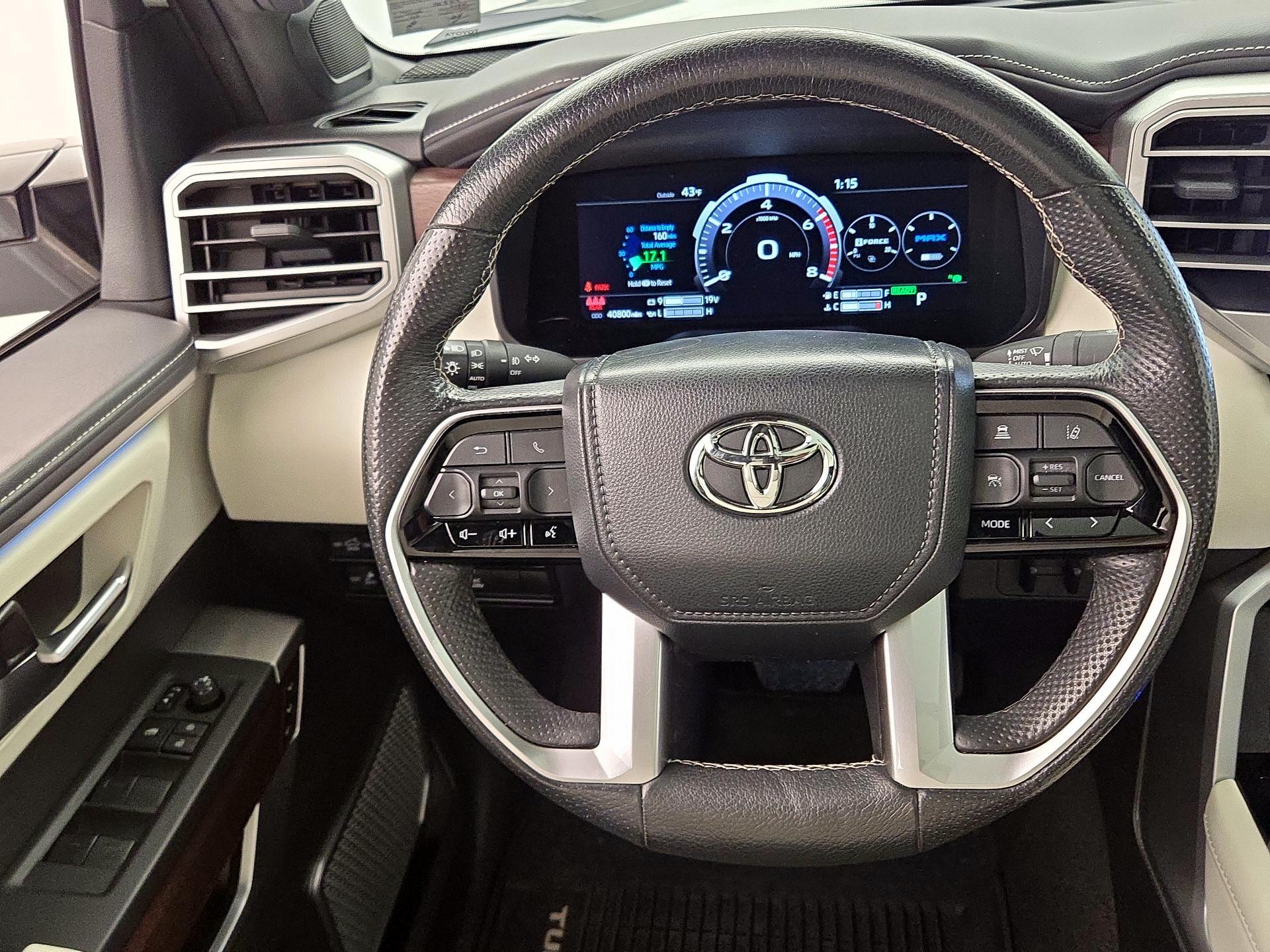 Thumbnail: 2024 Toyota Tundra - 10