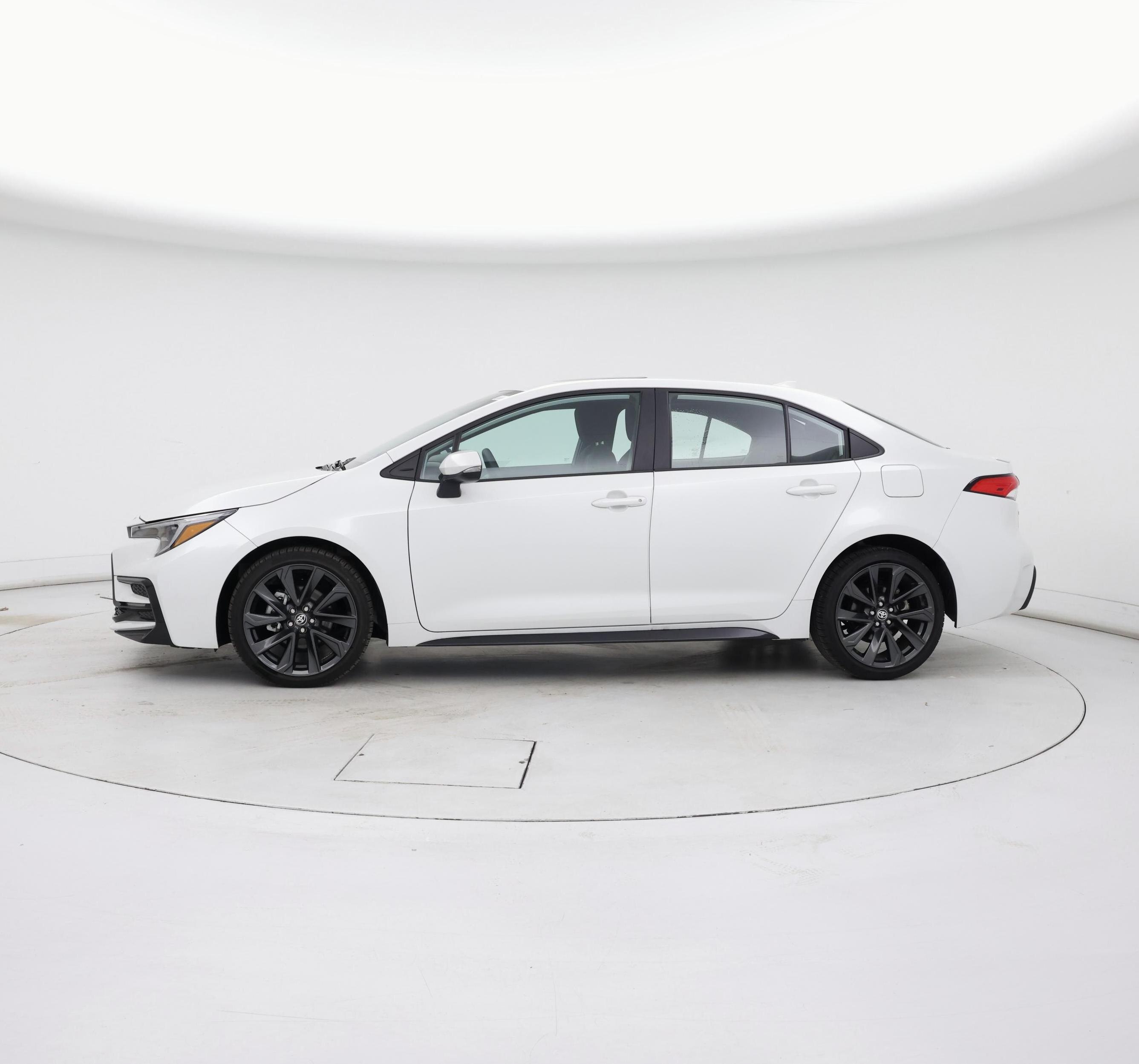Thumbnail: 2024 Toyota Corolla - 3