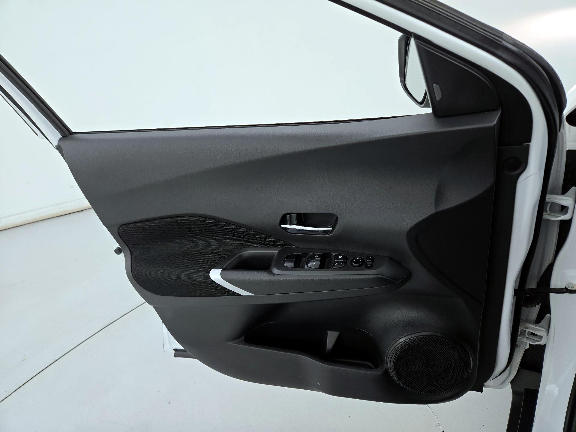 Thumbnail: 2022 Nissan Kicks - 12