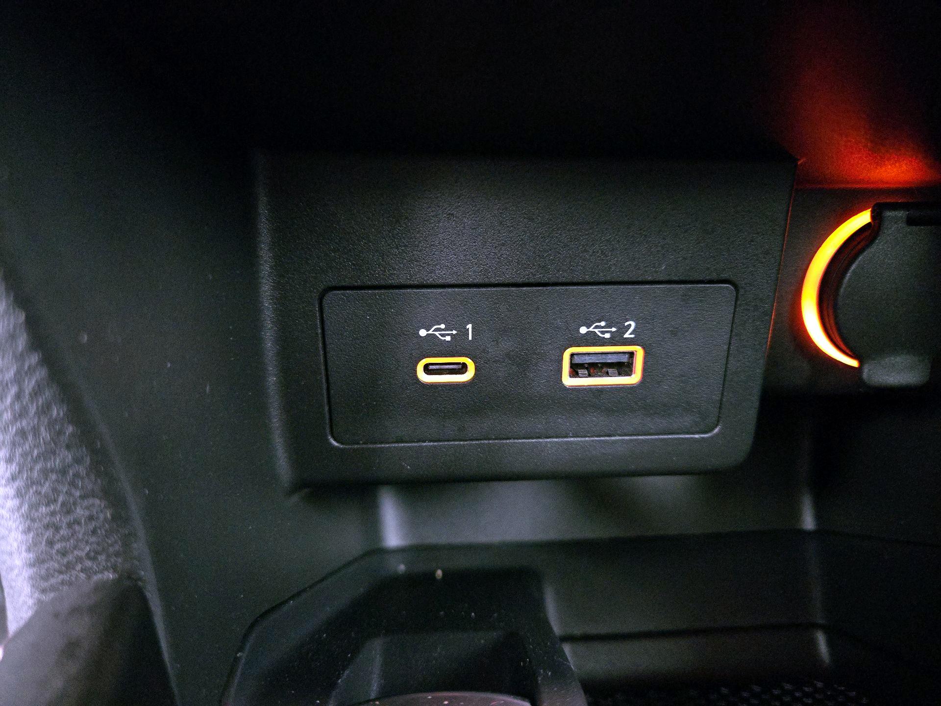 Thumbnail: 2022 Nissan Kicks - 17