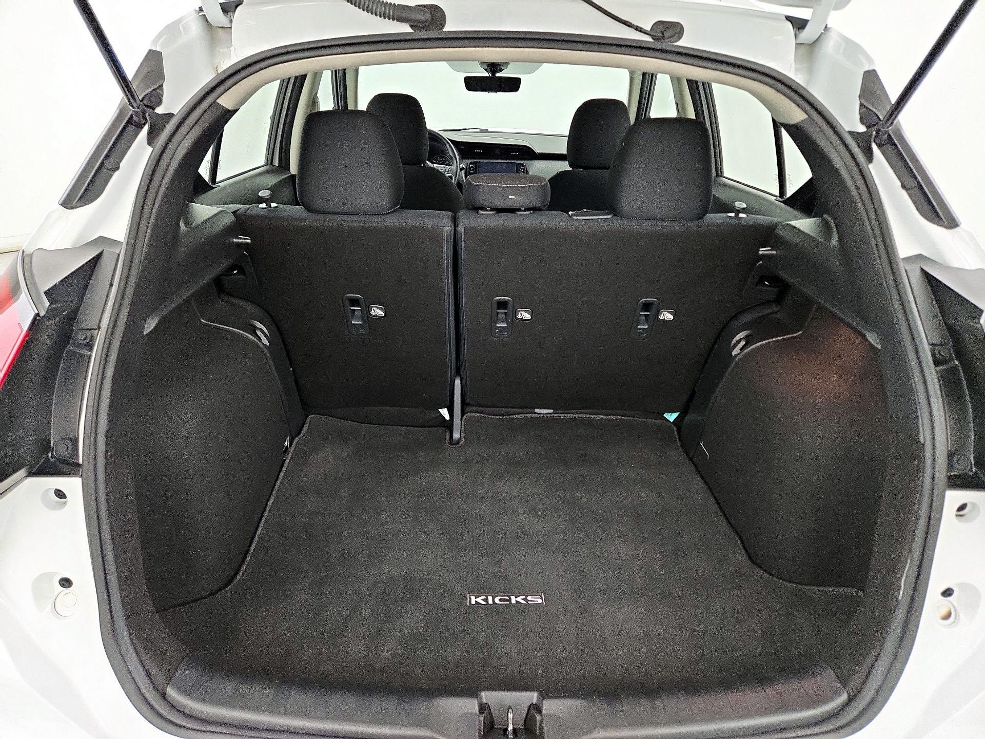 Thumbnail: 2022 Nissan Kicks - 19
