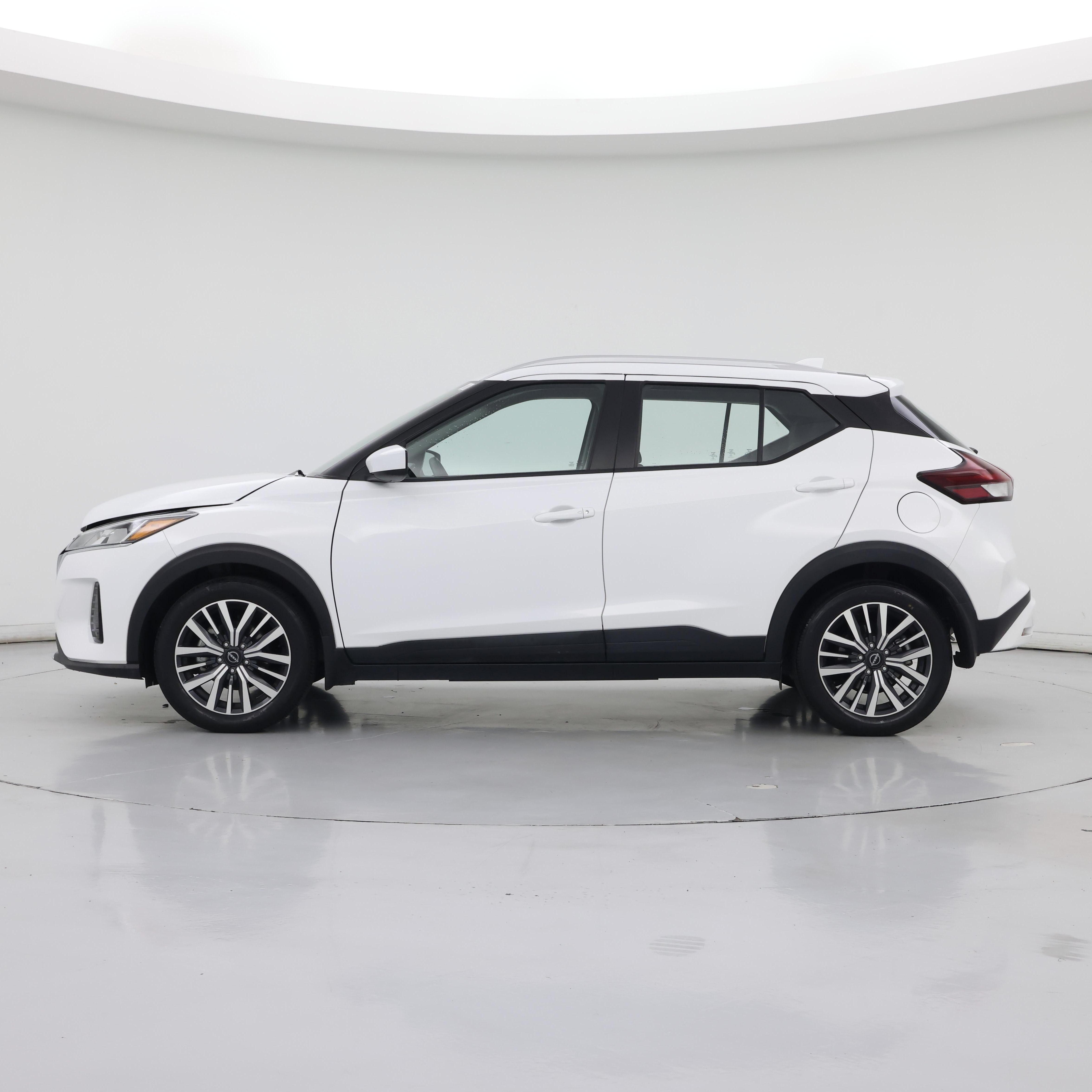 Thumbnail: 2022 Nissan Kicks - 3