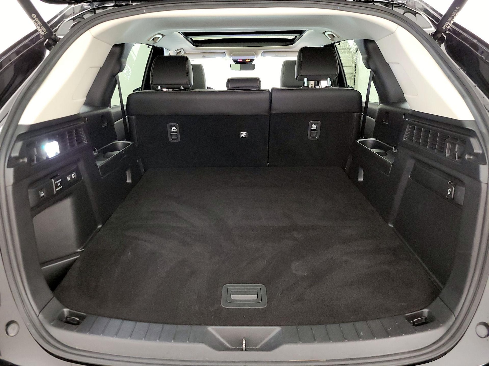 2025 Mazda CX-70 Premium Package - Photo 23