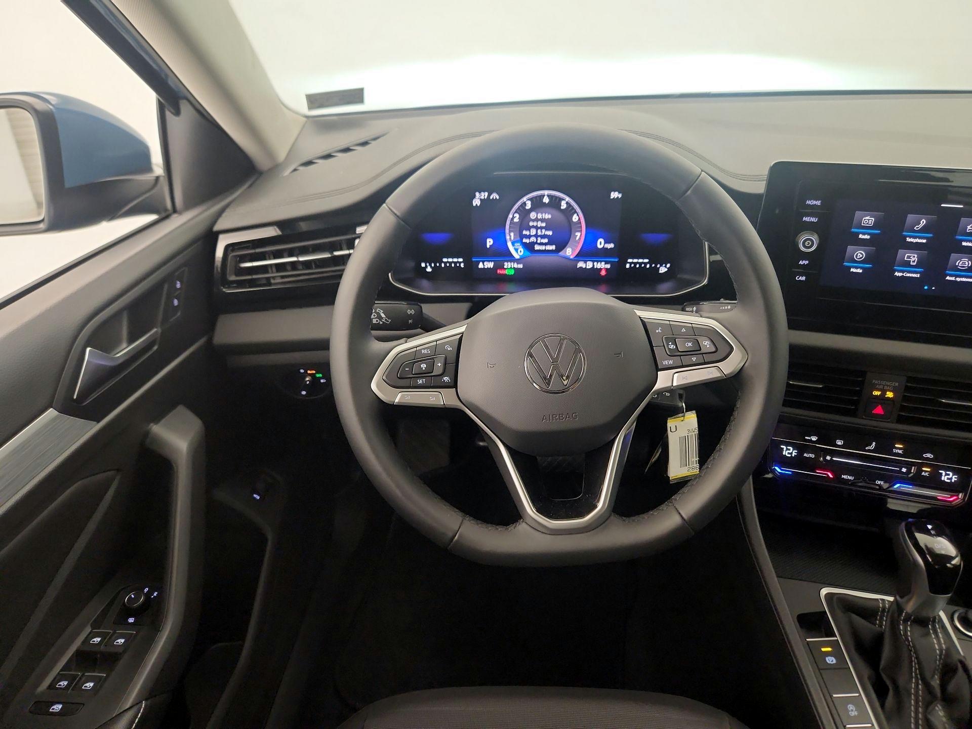 Thumbnail: 2025 Volkswagen Jetta - 10