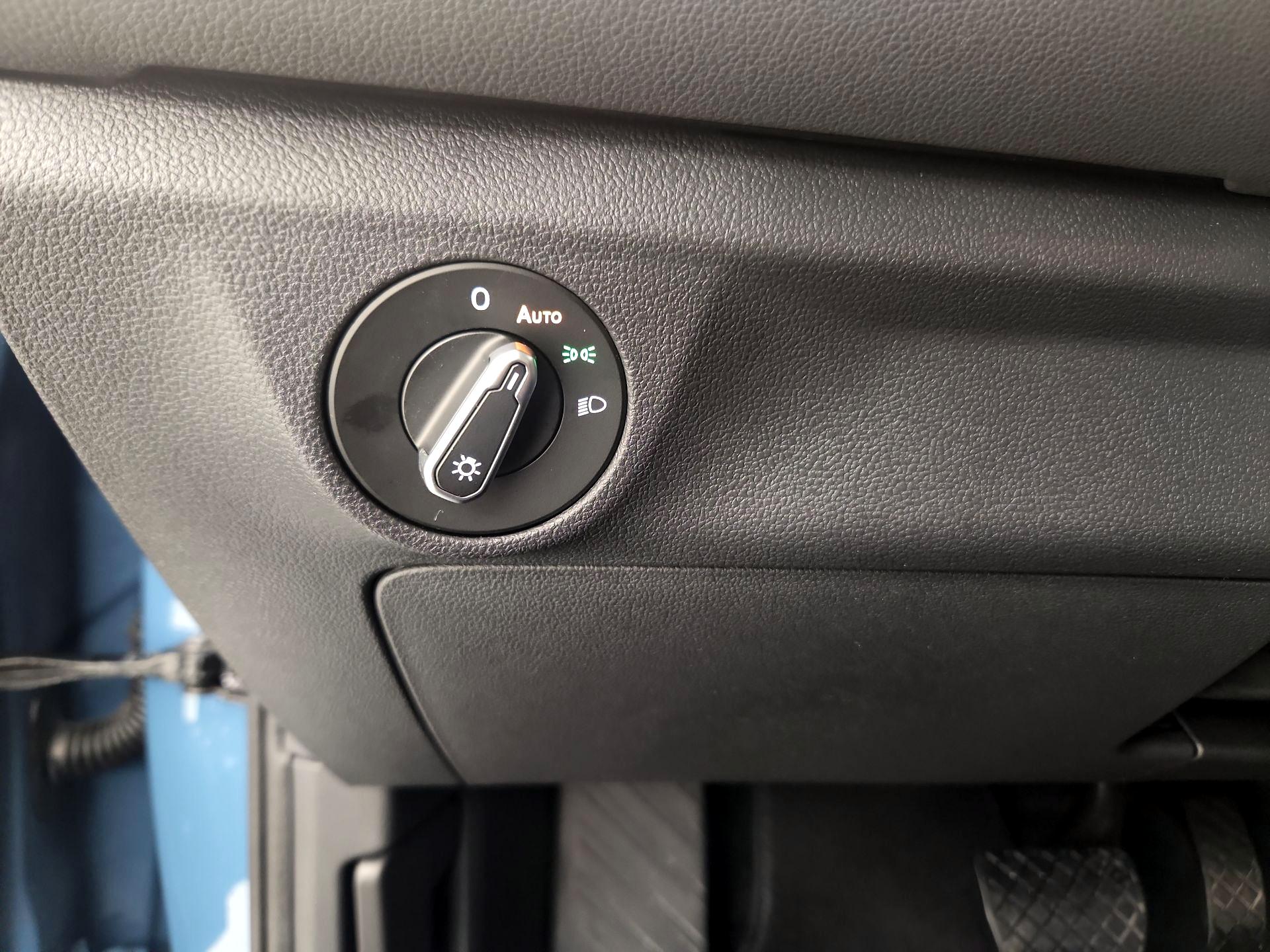 Thumbnail: 2025 Volkswagen Jetta - 13