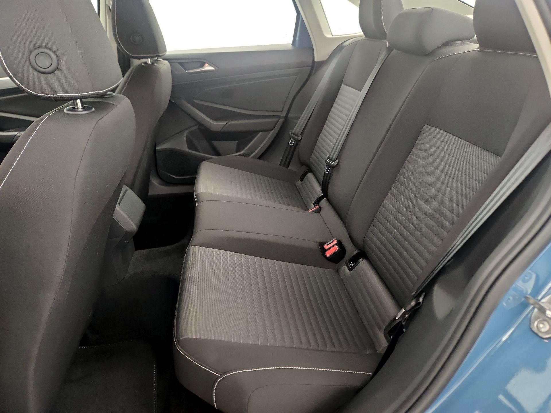 Thumbnail: 2025 Volkswagen Jetta - 19