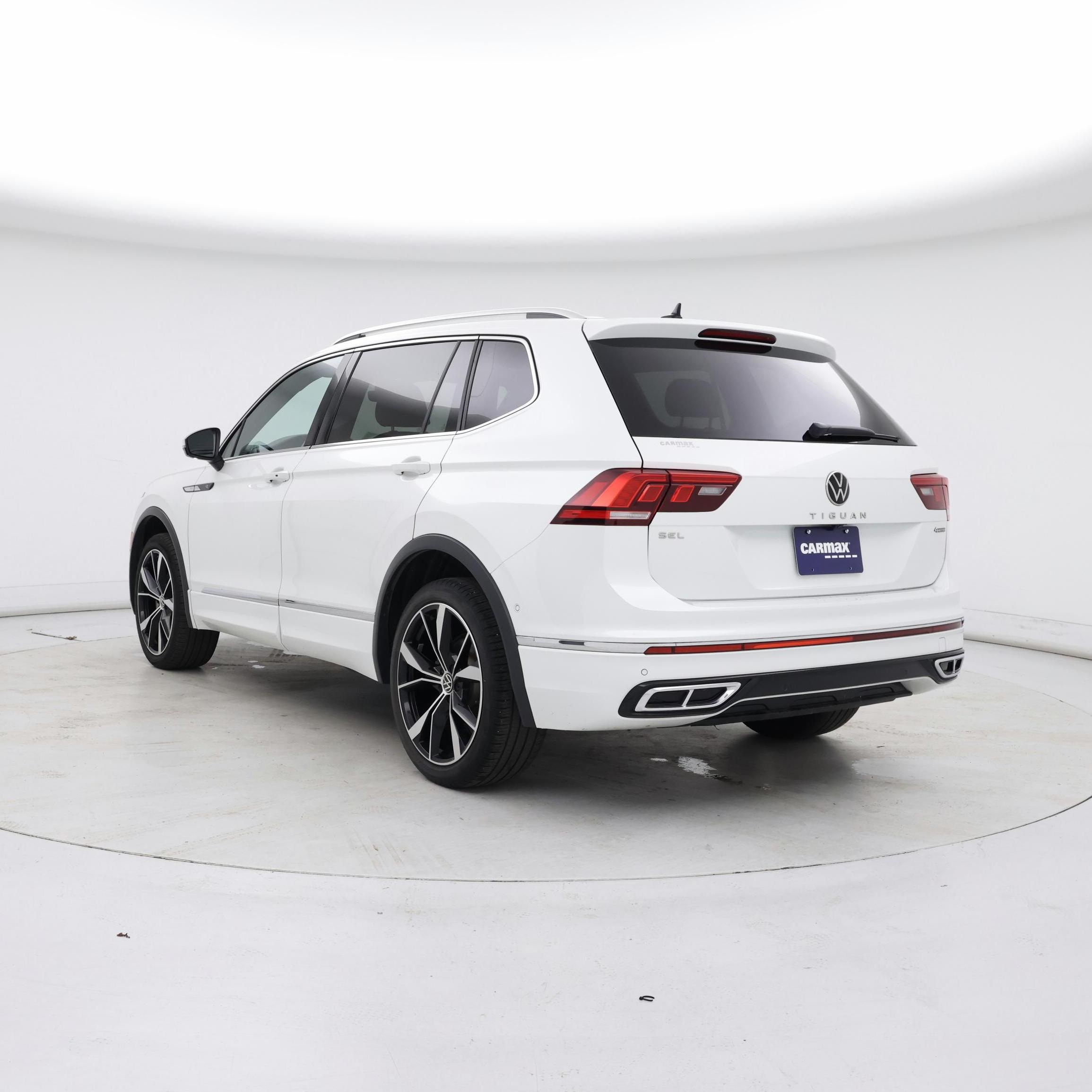 Thumbnail: 2022 Volkswagen Tiguan - 2