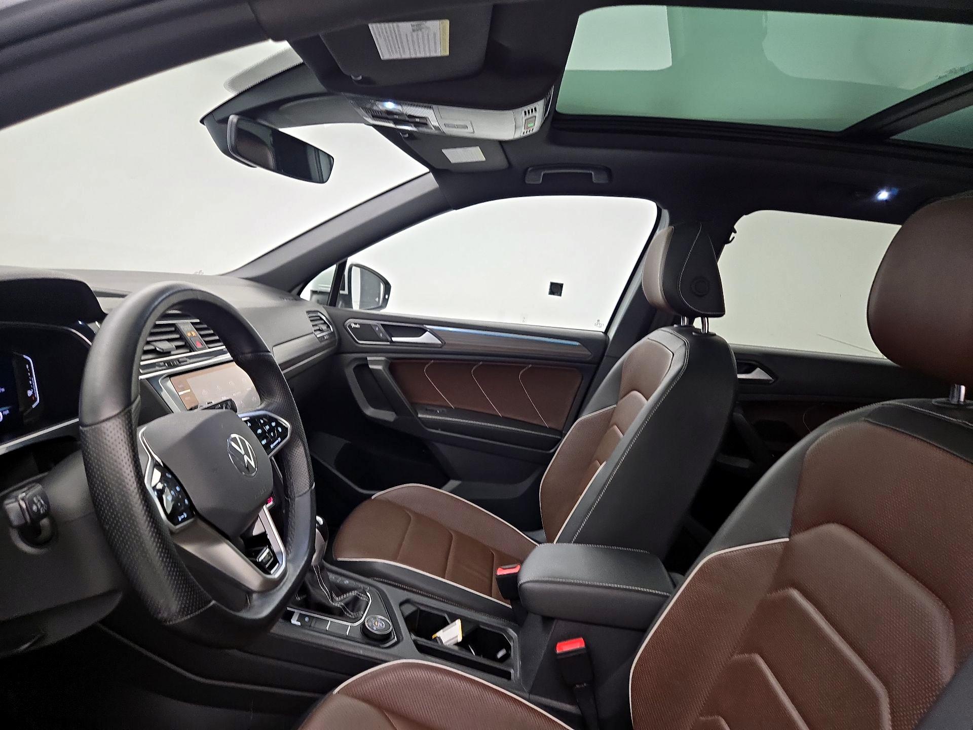 Thumbnail: 2022 Volkswagen Tiguan - 20