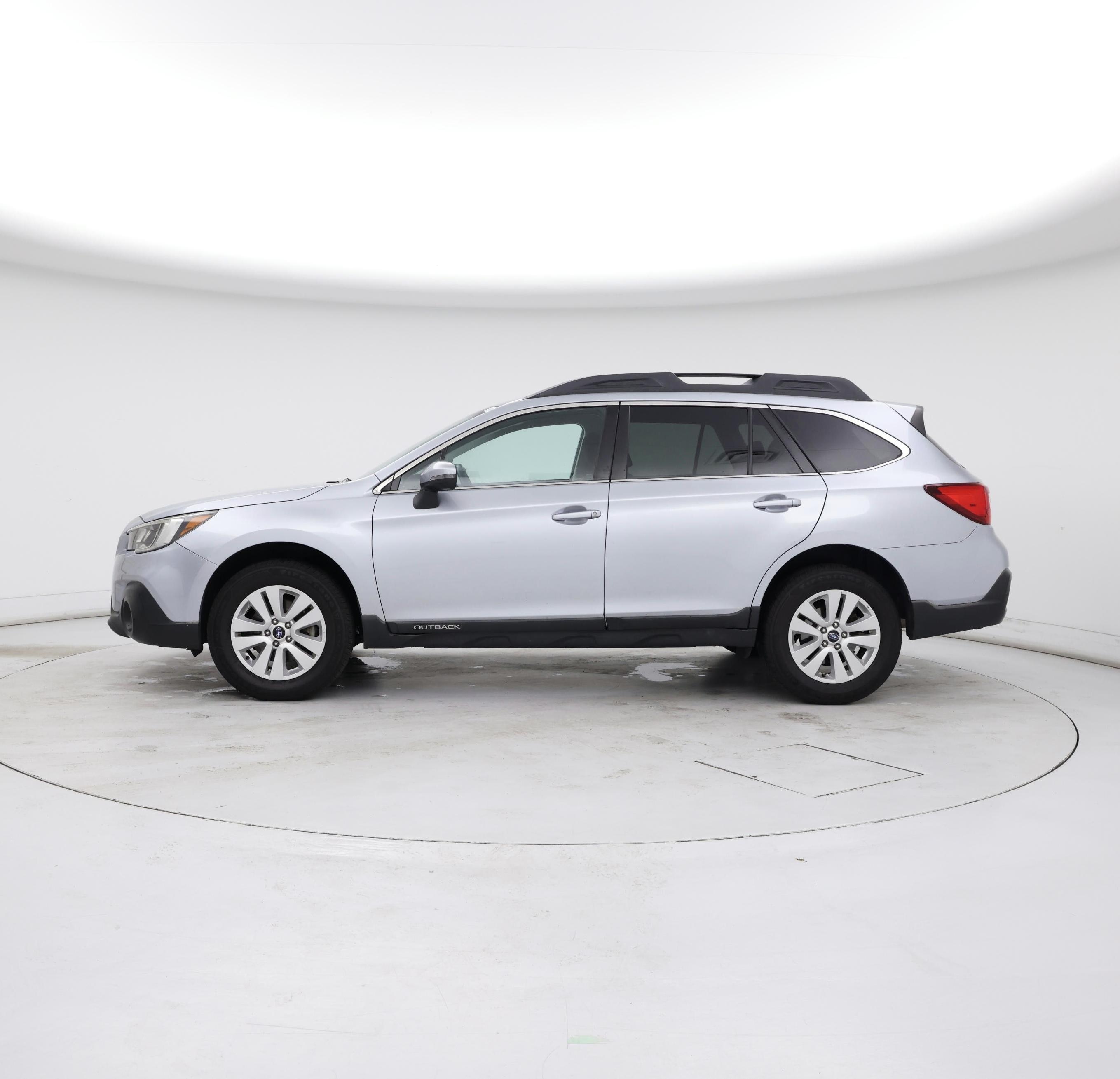 Thumbnail: 2018 Subaru Outback - 3