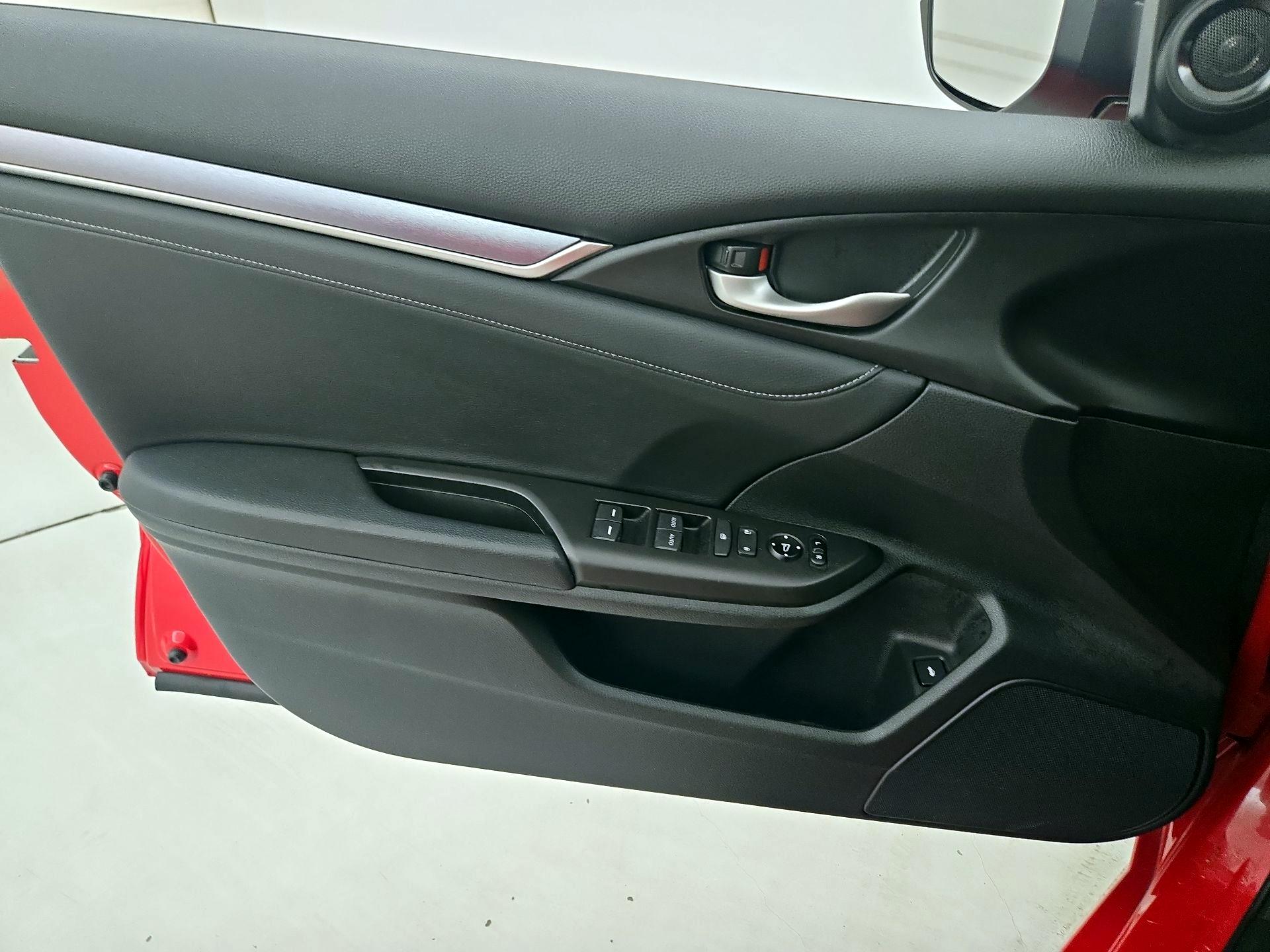 Thumbnail: 2018 Honda Civic - 12