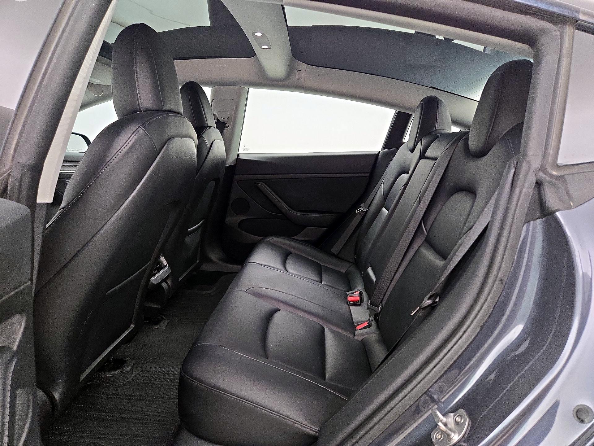 Thumbnail: 2022 Tesla Model 3 - 20