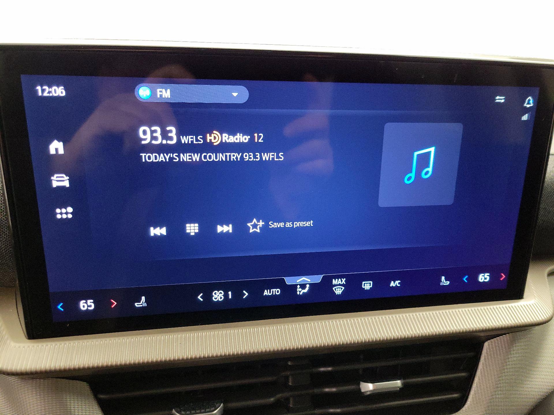 Thumbnail: 2025 Ford Explorer - 15