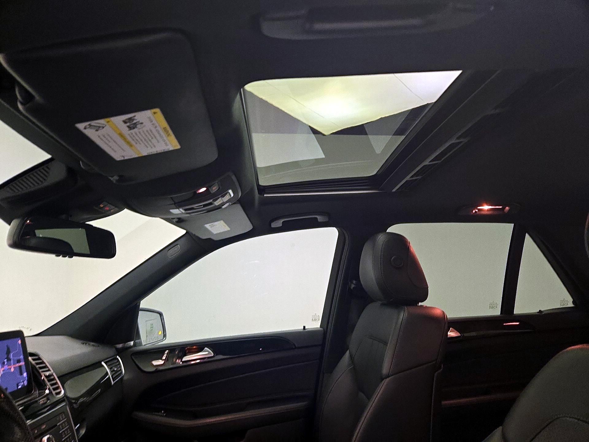 Thumbnail: 2018 Mercedes-Benz GLE - 18