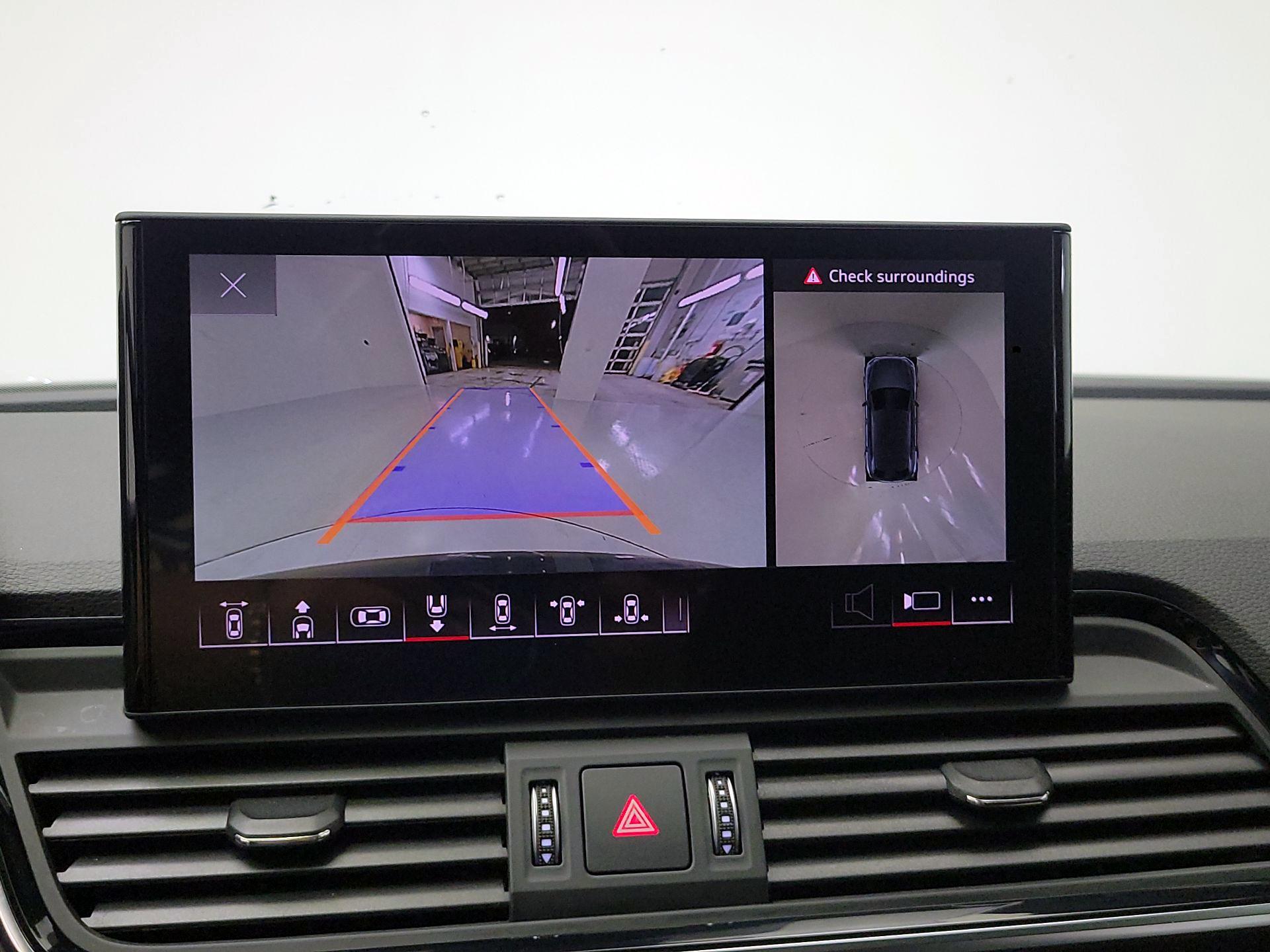 Thumbnail: 2023 Audi Q5 - 13