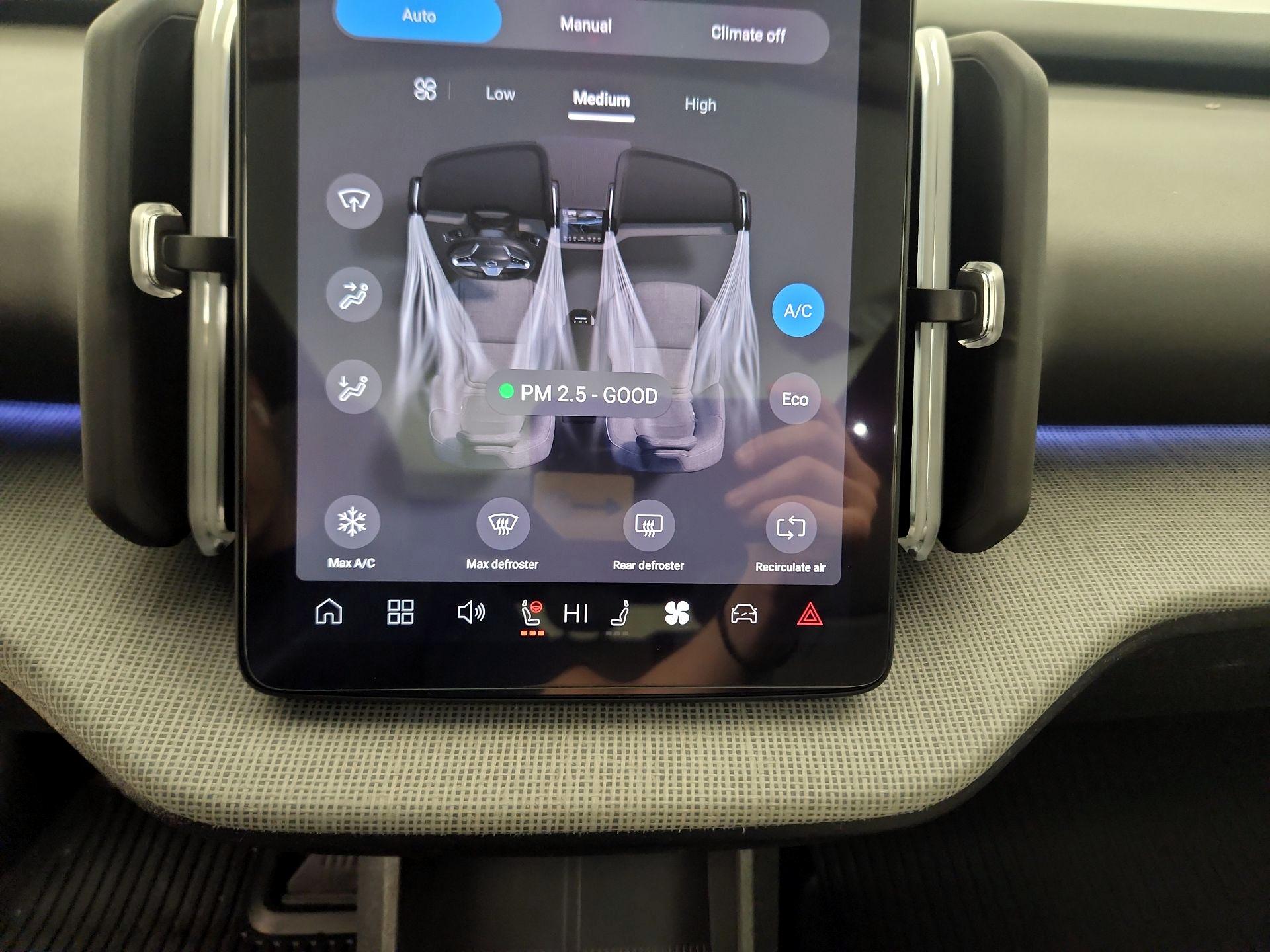 Thumbnail: 2025 Volvo EX30 - 15