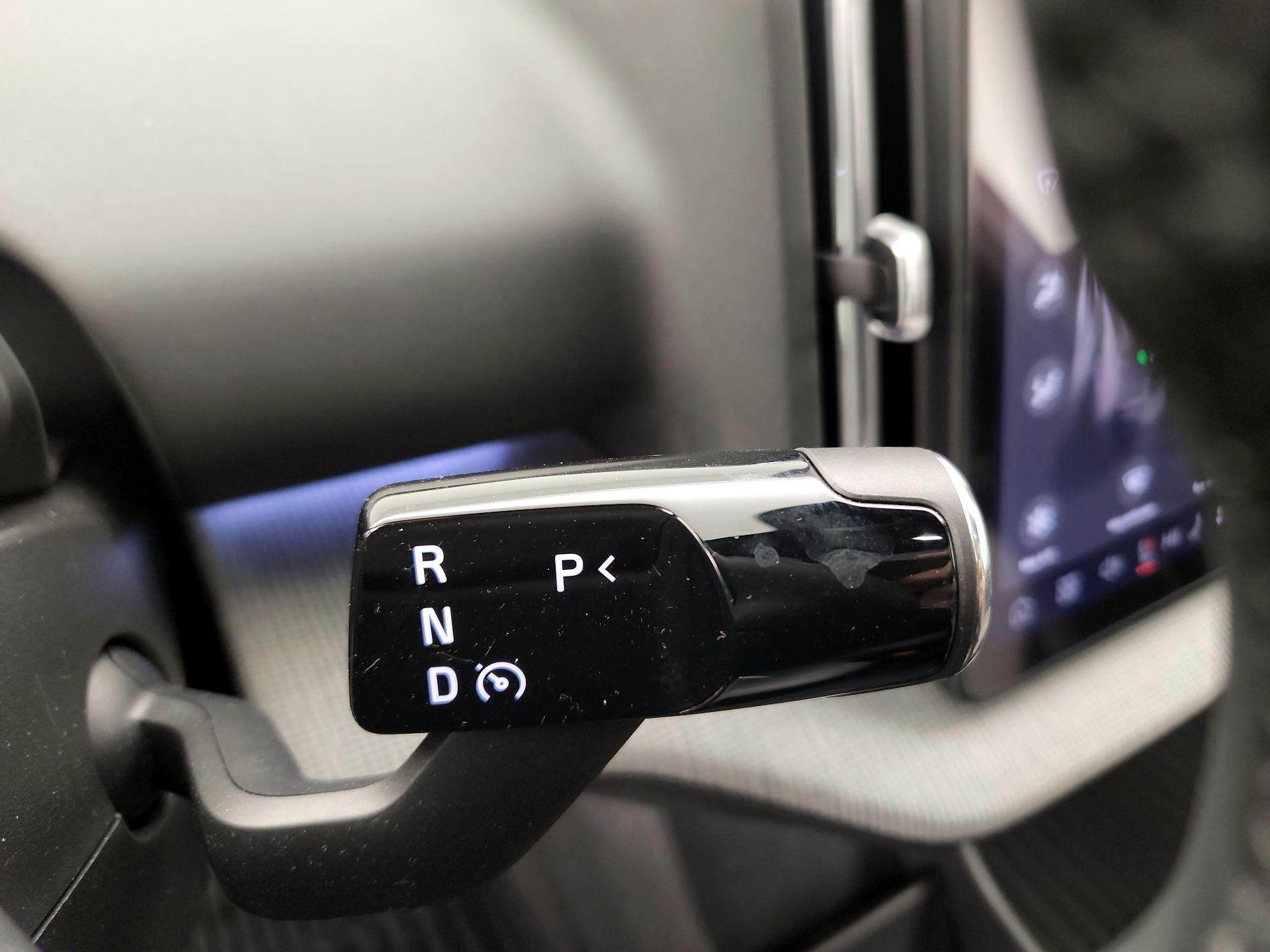 Thumbnail: 2025 Volvo EX30 - 16