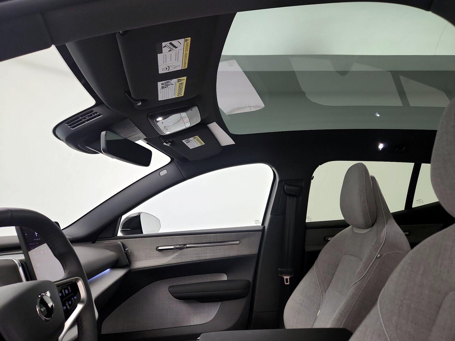 Thumbnail: 2025 Volvo EX30 - 17