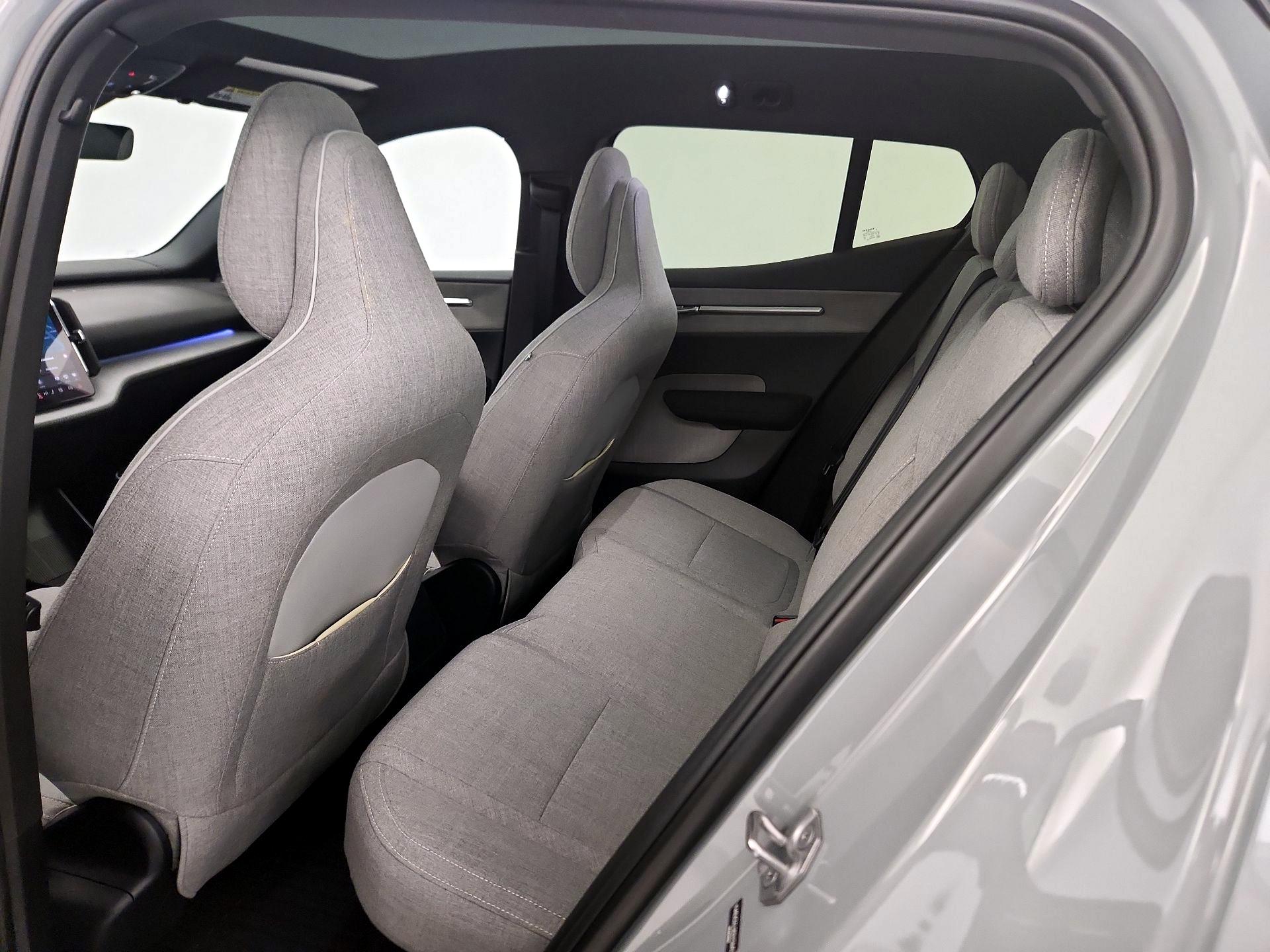 Thumbnail: 2025 Volvo EX30 - 18