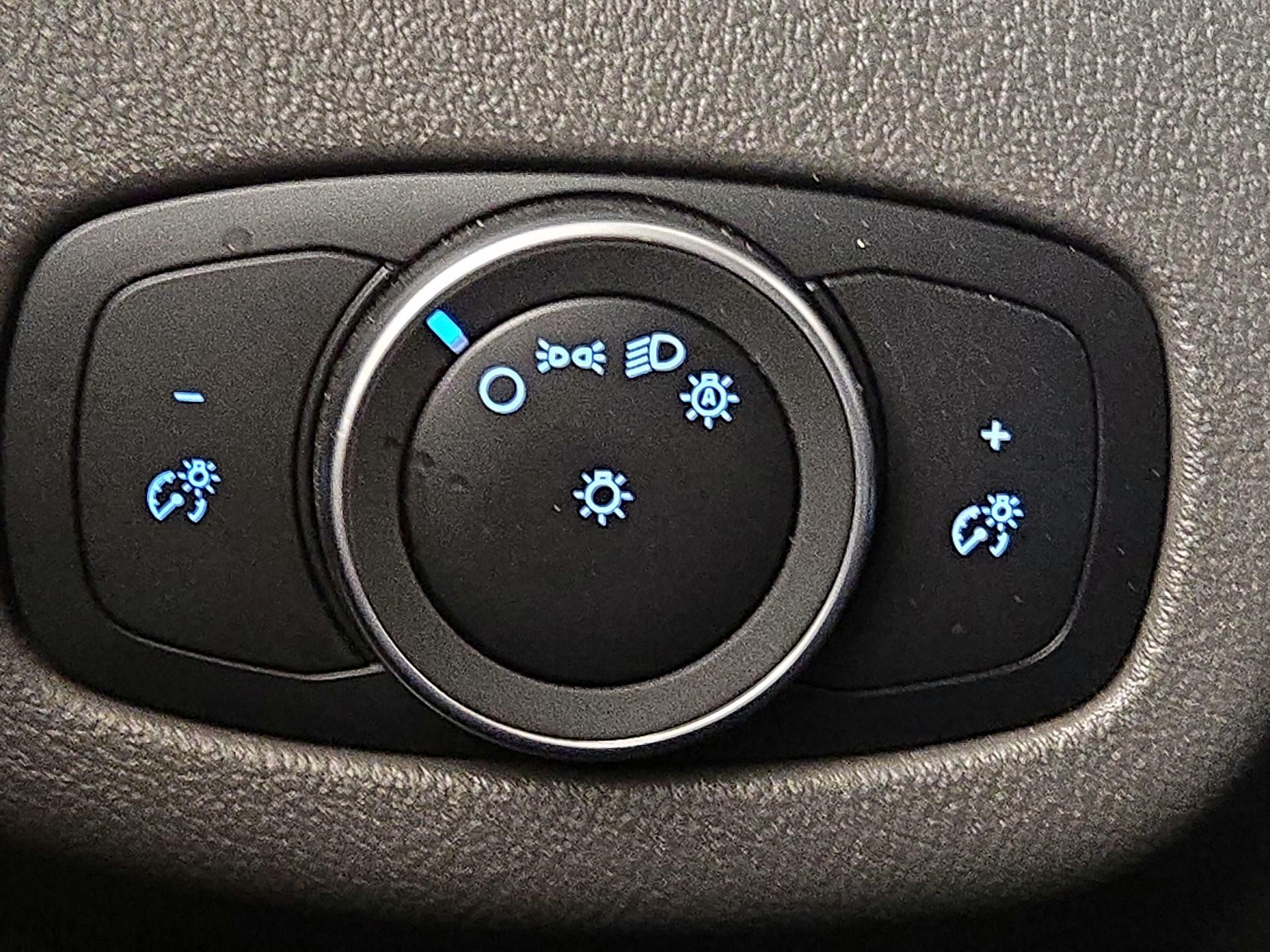 Thumbnail: 2022 Ford Transit Series - 13