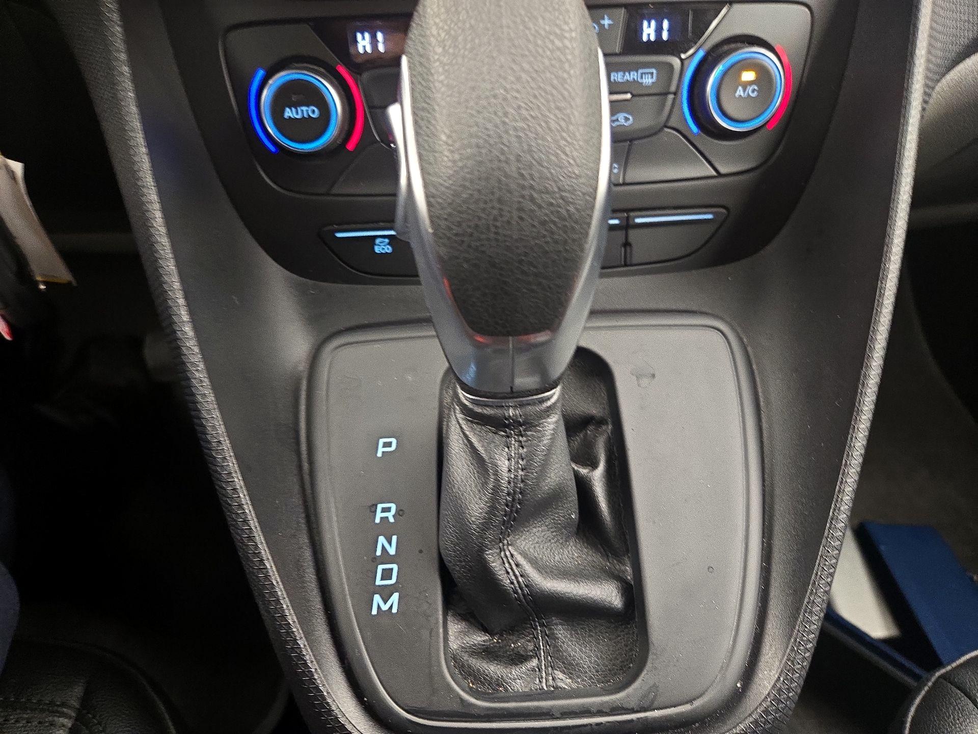 Thumbnail: 2022 Ford Transit Series - 17