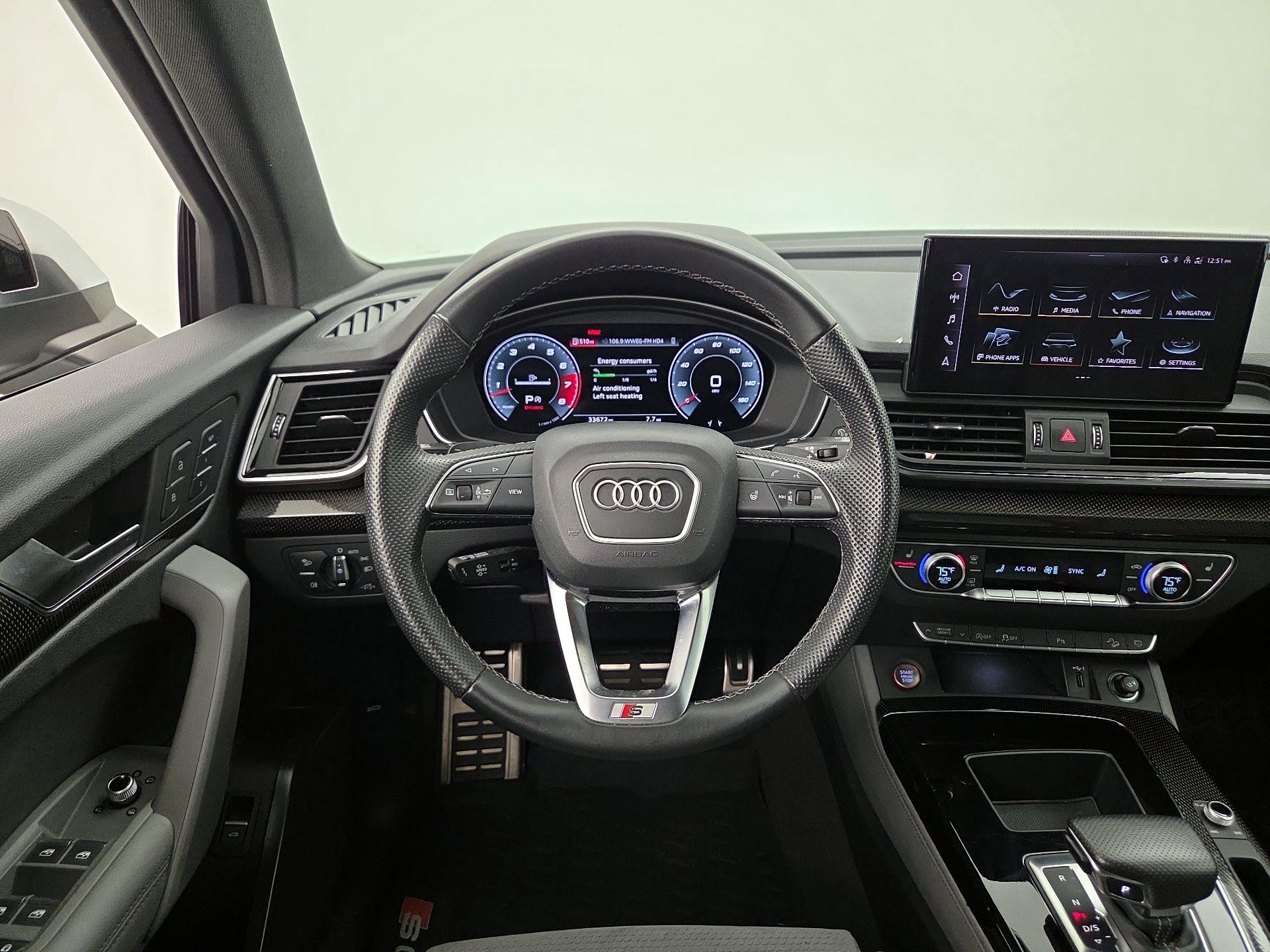 Thumbnail: 2022 Audi SQ5 - 10