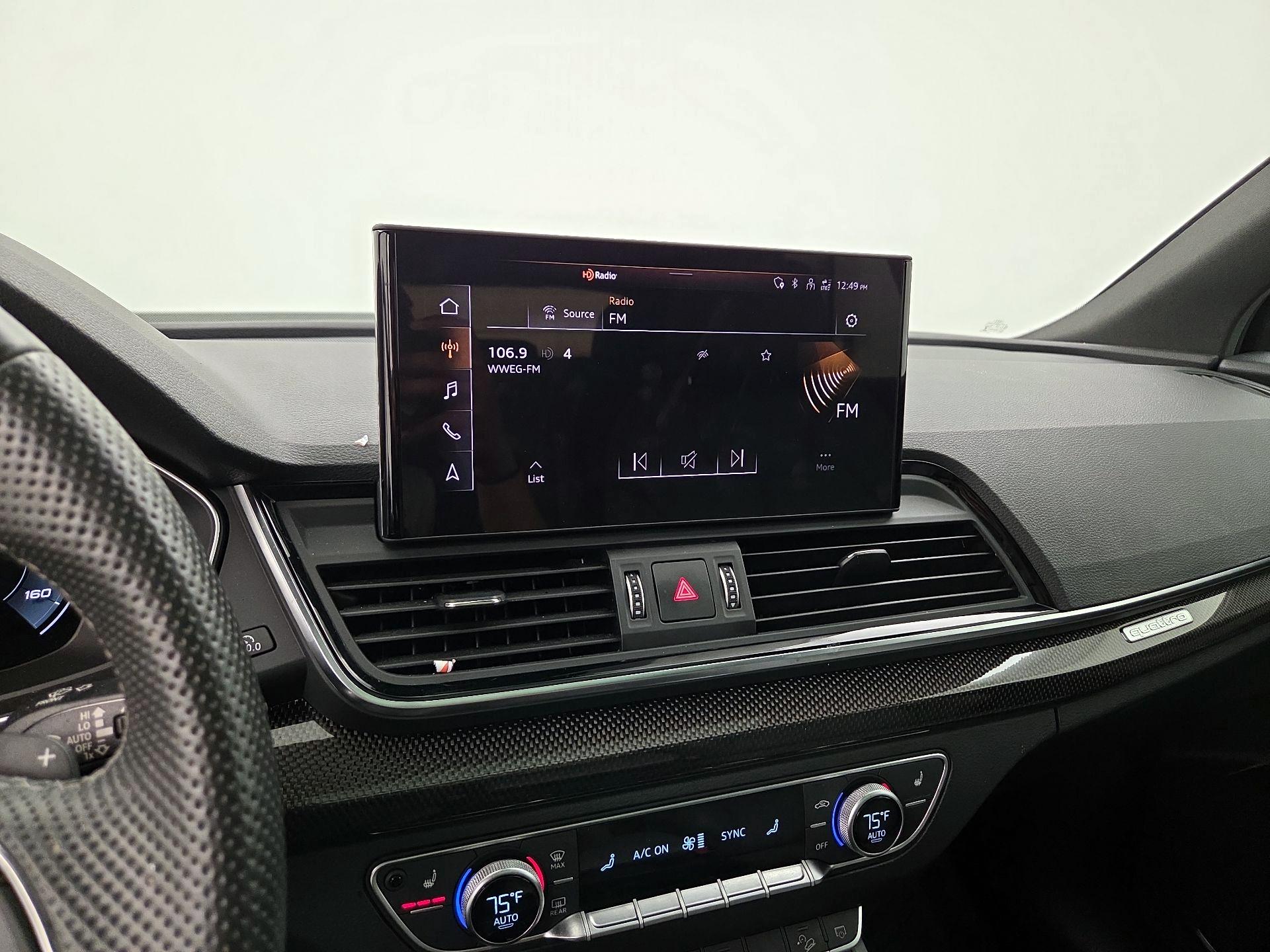 Thumbnail: 2022 Audi SQ5 - 15