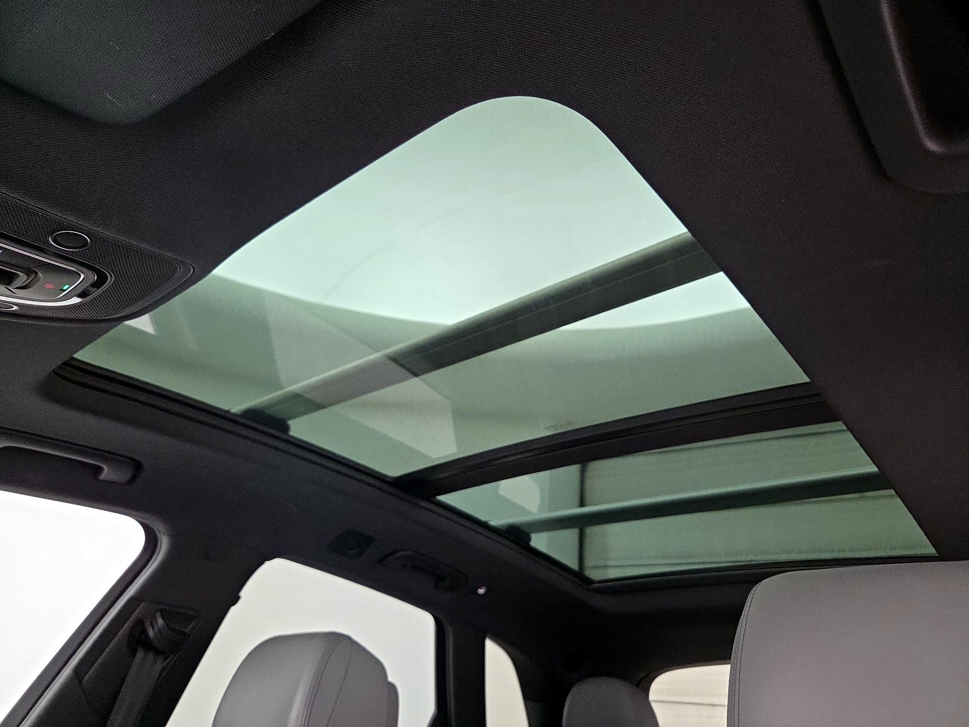 Thumbnail: 2022 Audi SQ5 - 19