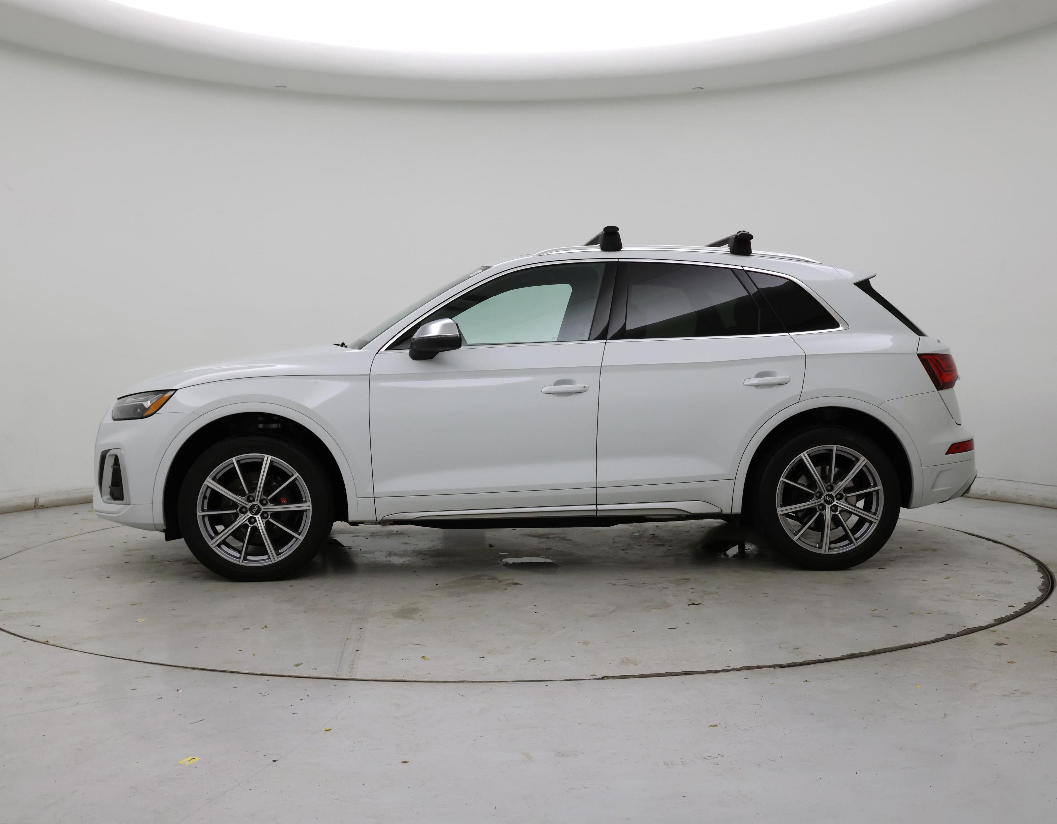 Thumbnail: 2022 Audi SQ5 - 3