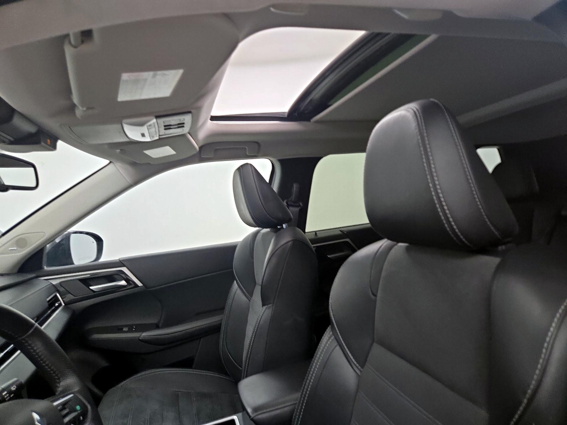 Thumbnail: 2024 Mitsubishi Outlander - 20