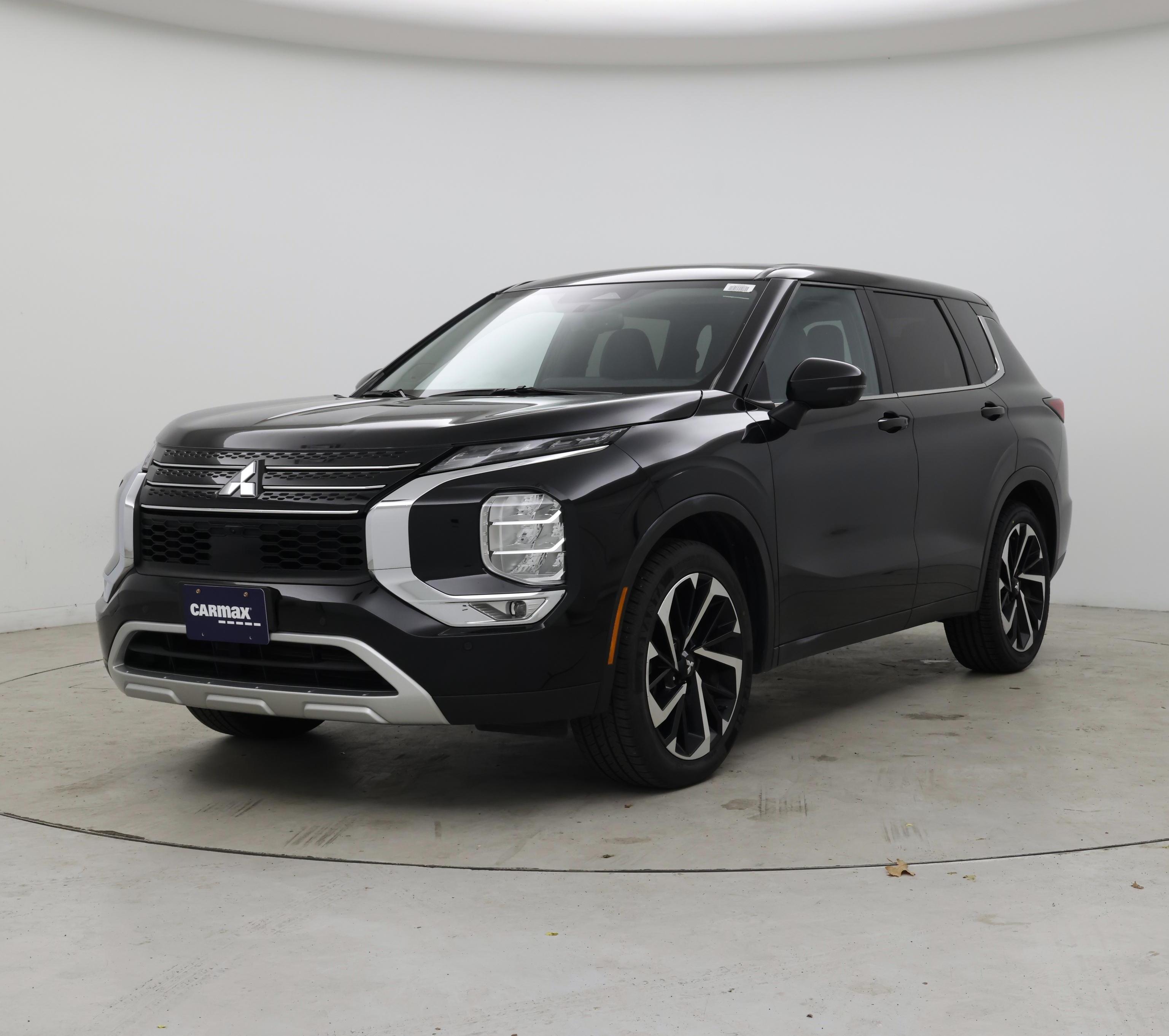 Thumbnail: 2024 Mitsubishi Outlander - 4