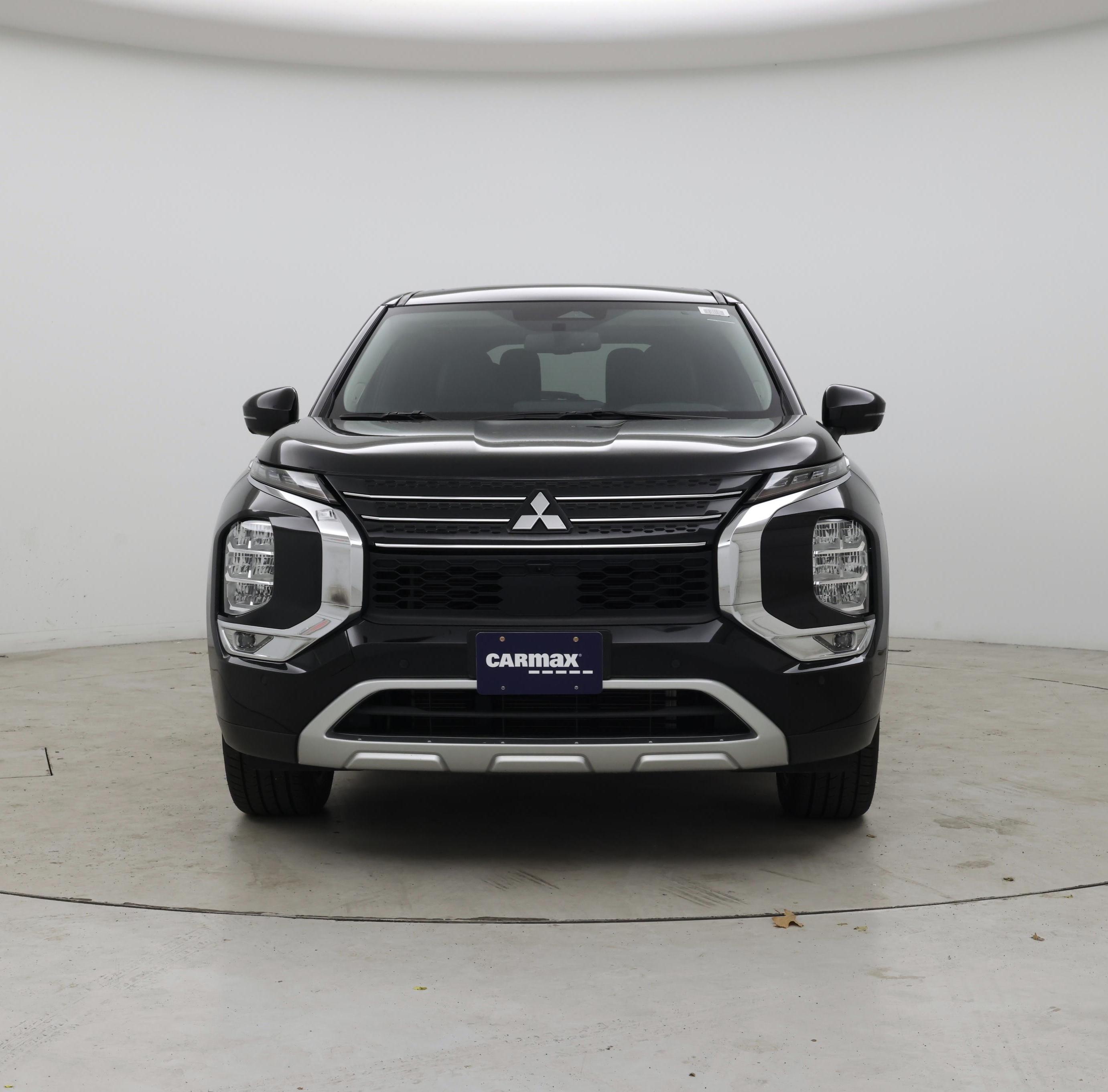 Thumbnail: 2024 Mitsubishi Outlander - 5