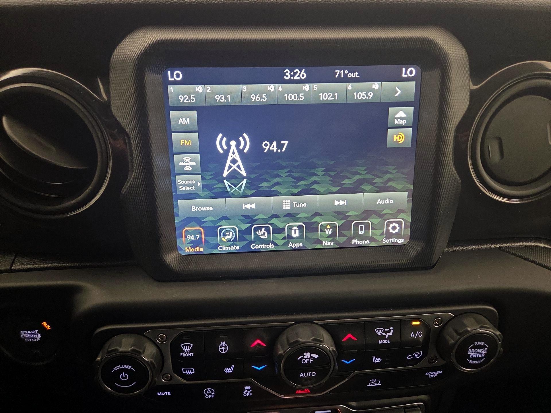 Thumbnail: 2022 Jeep Gladiator - 16