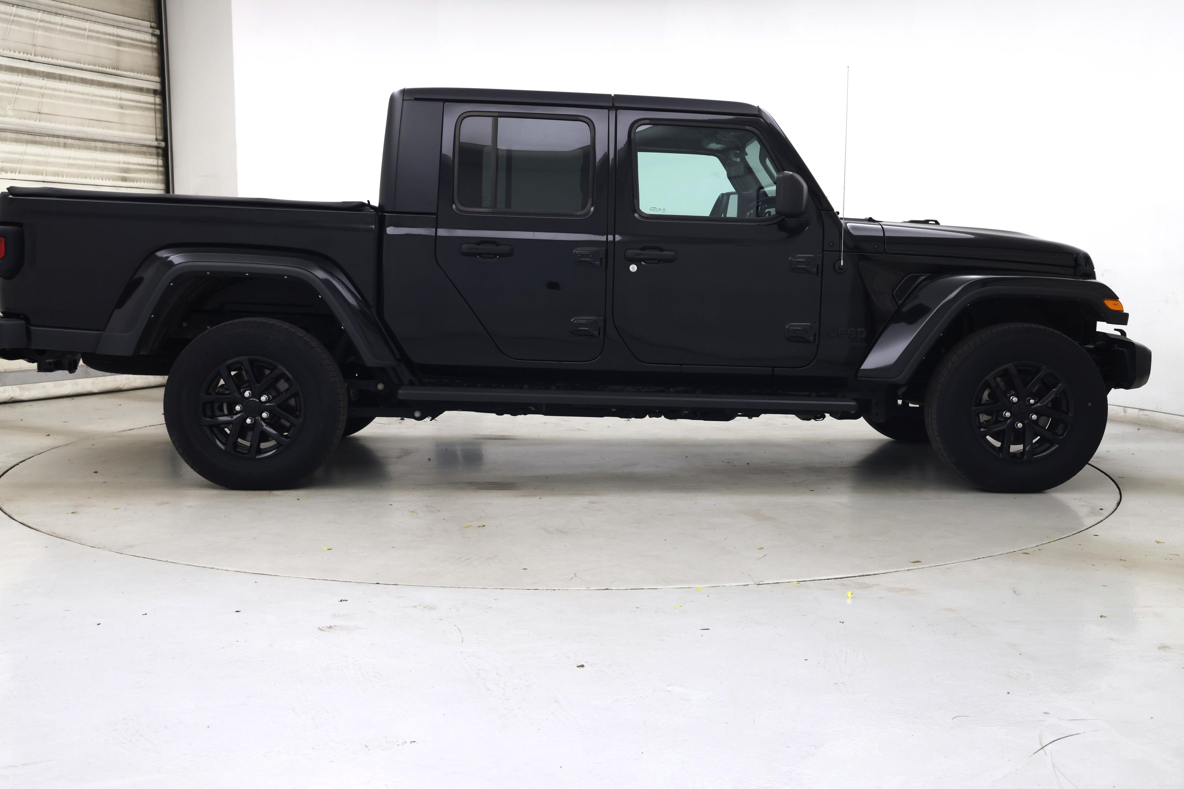 Thumbnail: 2022 Jeep Gladiator - 7