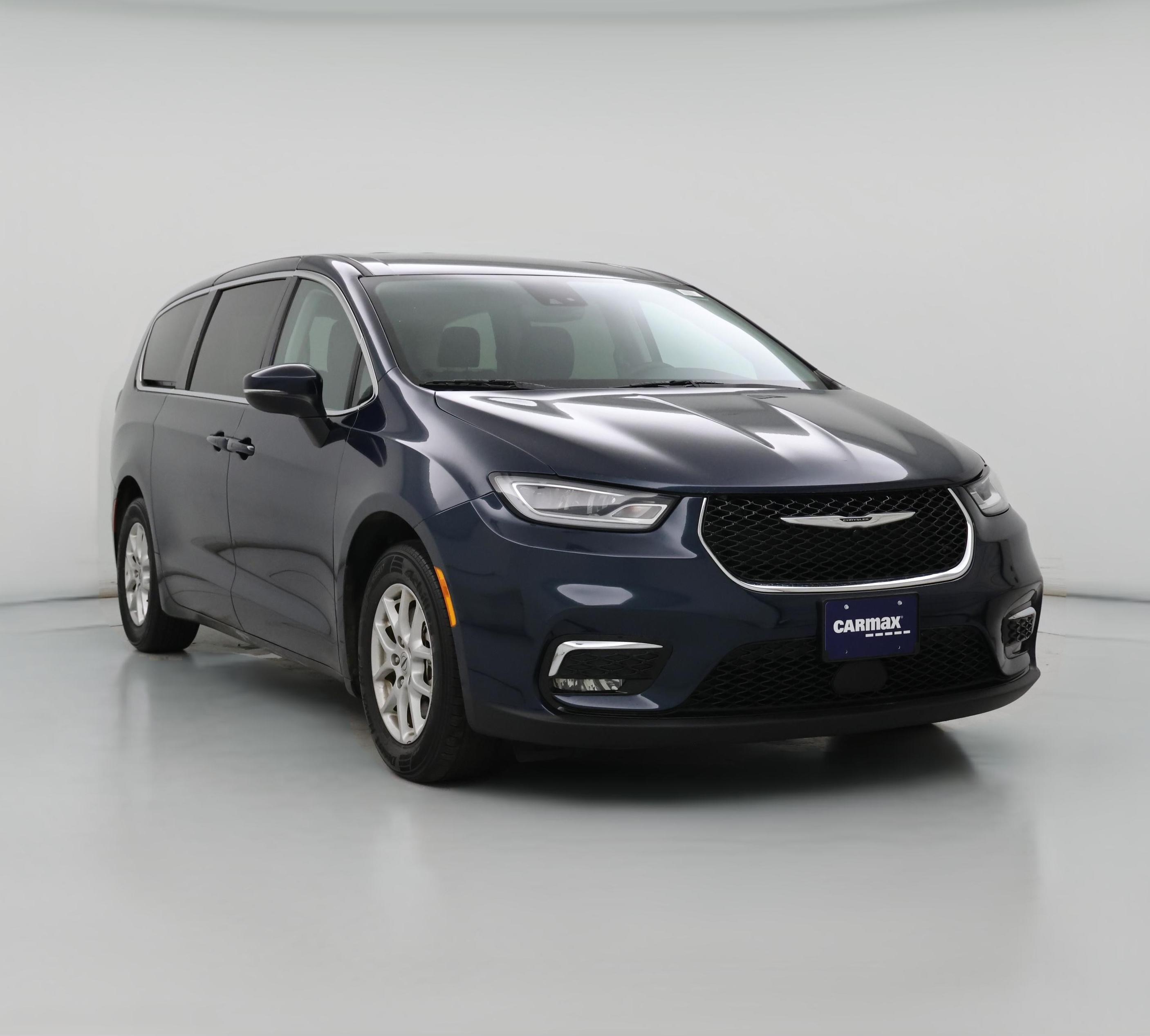 Thumbnail: 2023 Chrysler Pacifica - 1