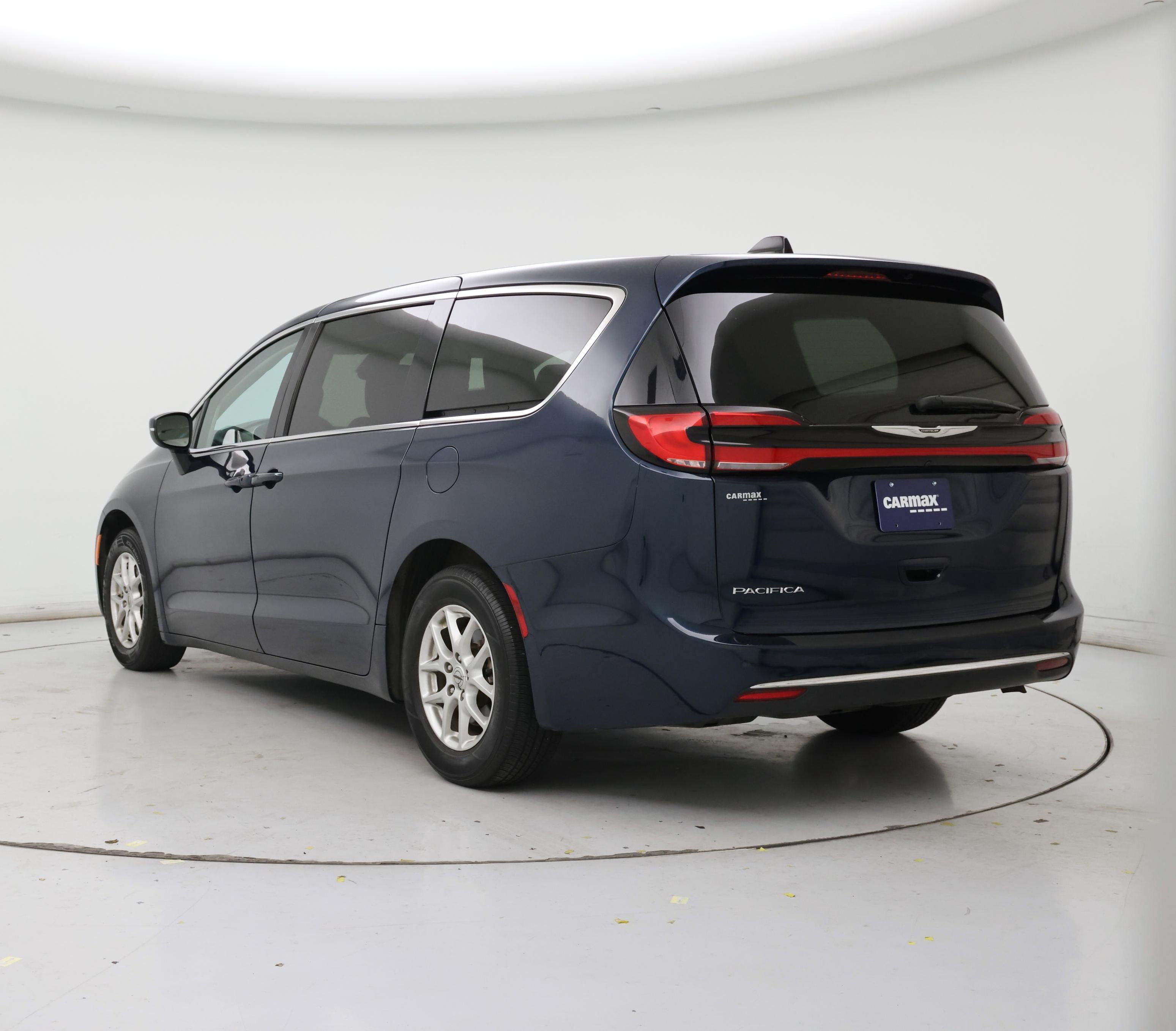 Thumbnail: 2023 Chrysler Pacifica - 2