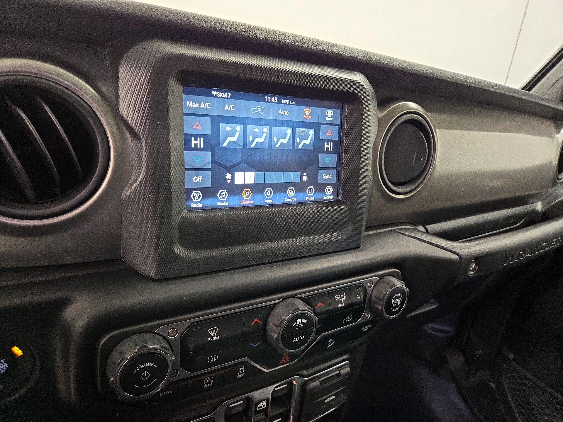 Thumbnail: 2021 Jeep Wrangler - 15