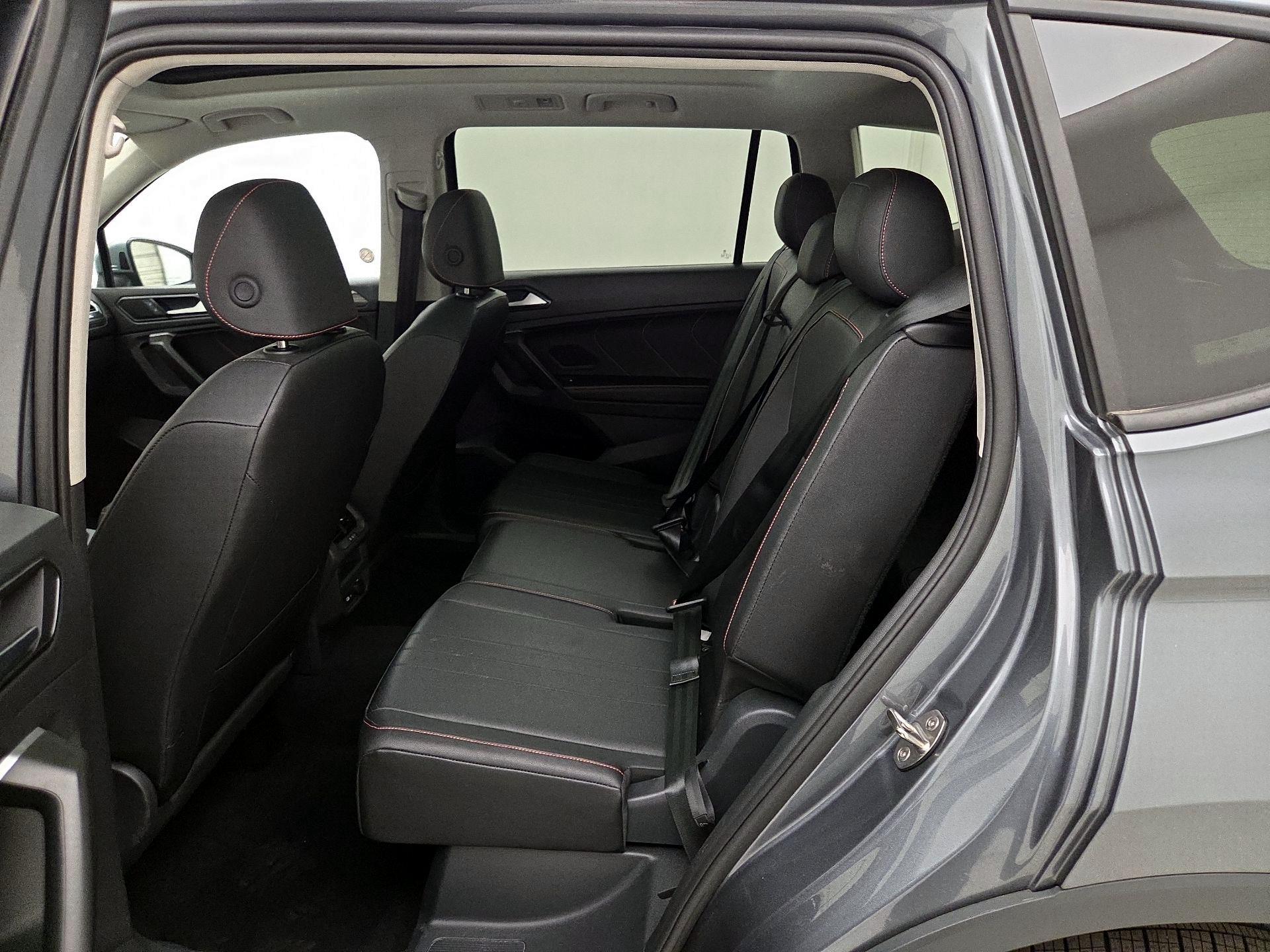 Thumbnail: 2024 Volkswagen Tiguan - 20