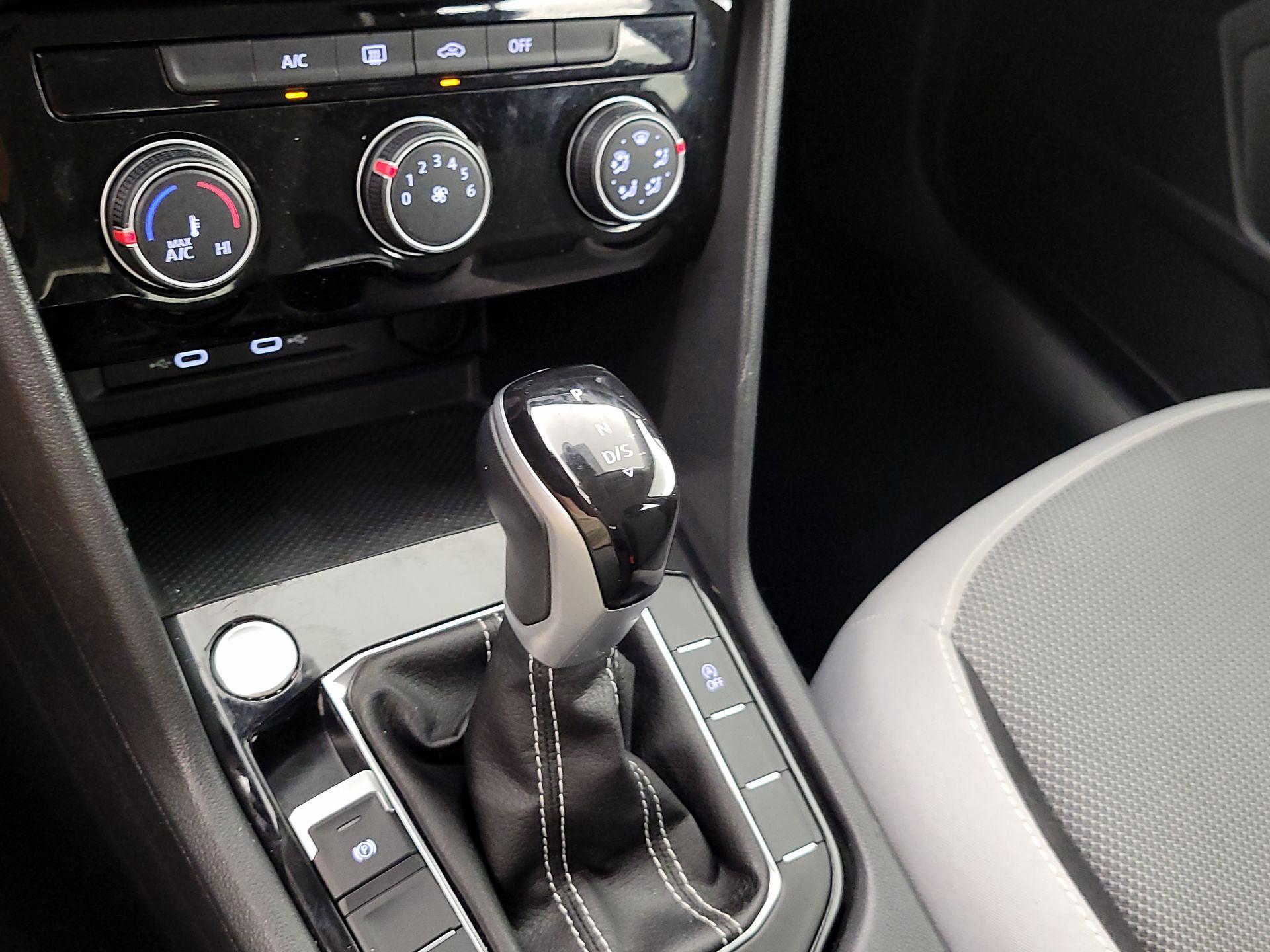 Thumbnail: 2024 Volkswagen Taos - 17