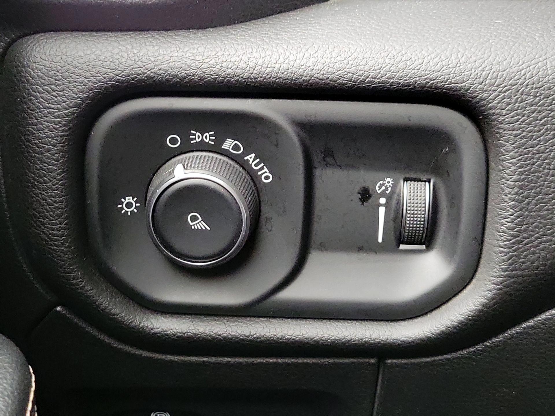 Thumbnail: 2024 RAM 1500 - 13