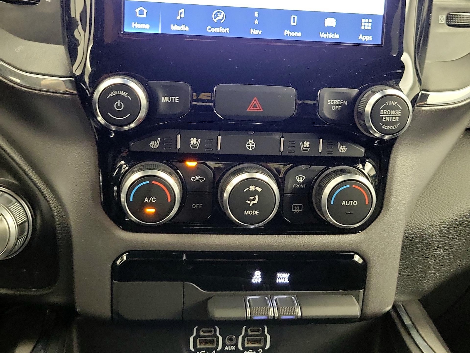 2024 RAM Ram 1500 Pickup Laramie - Photo 18