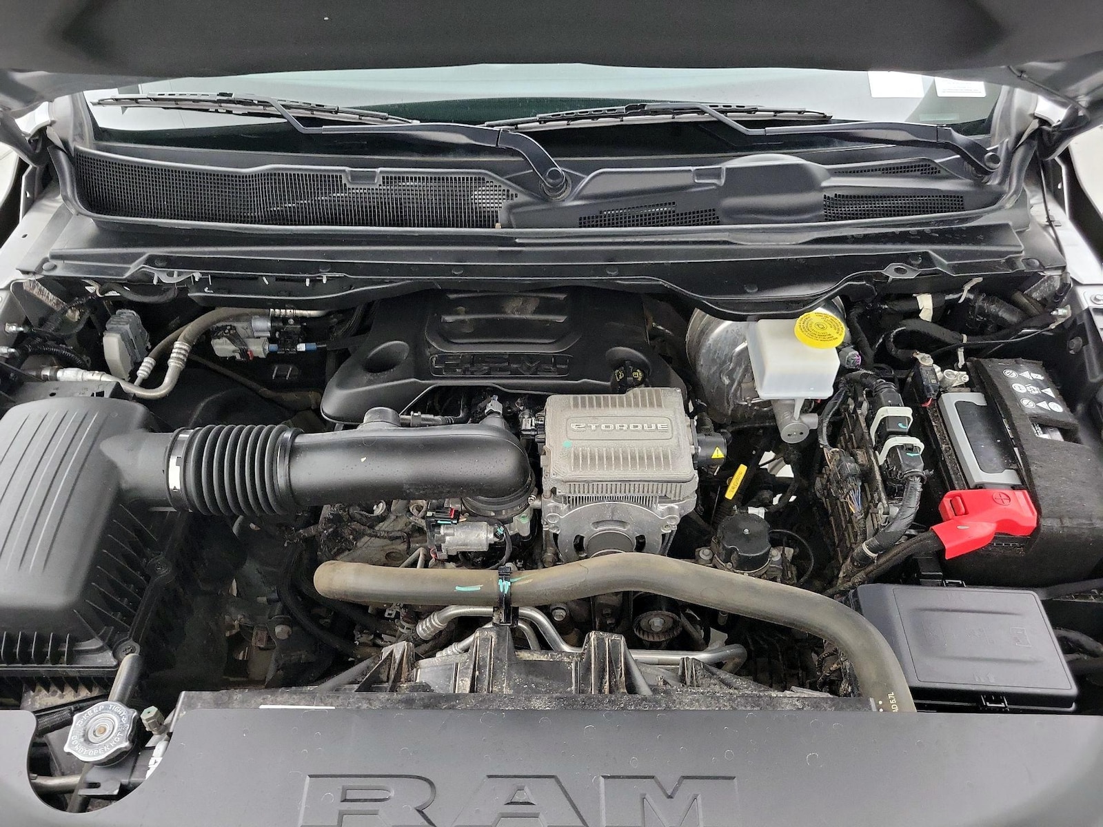 2024 RAM Ram 1500 Pickup Laramie - Photo 23