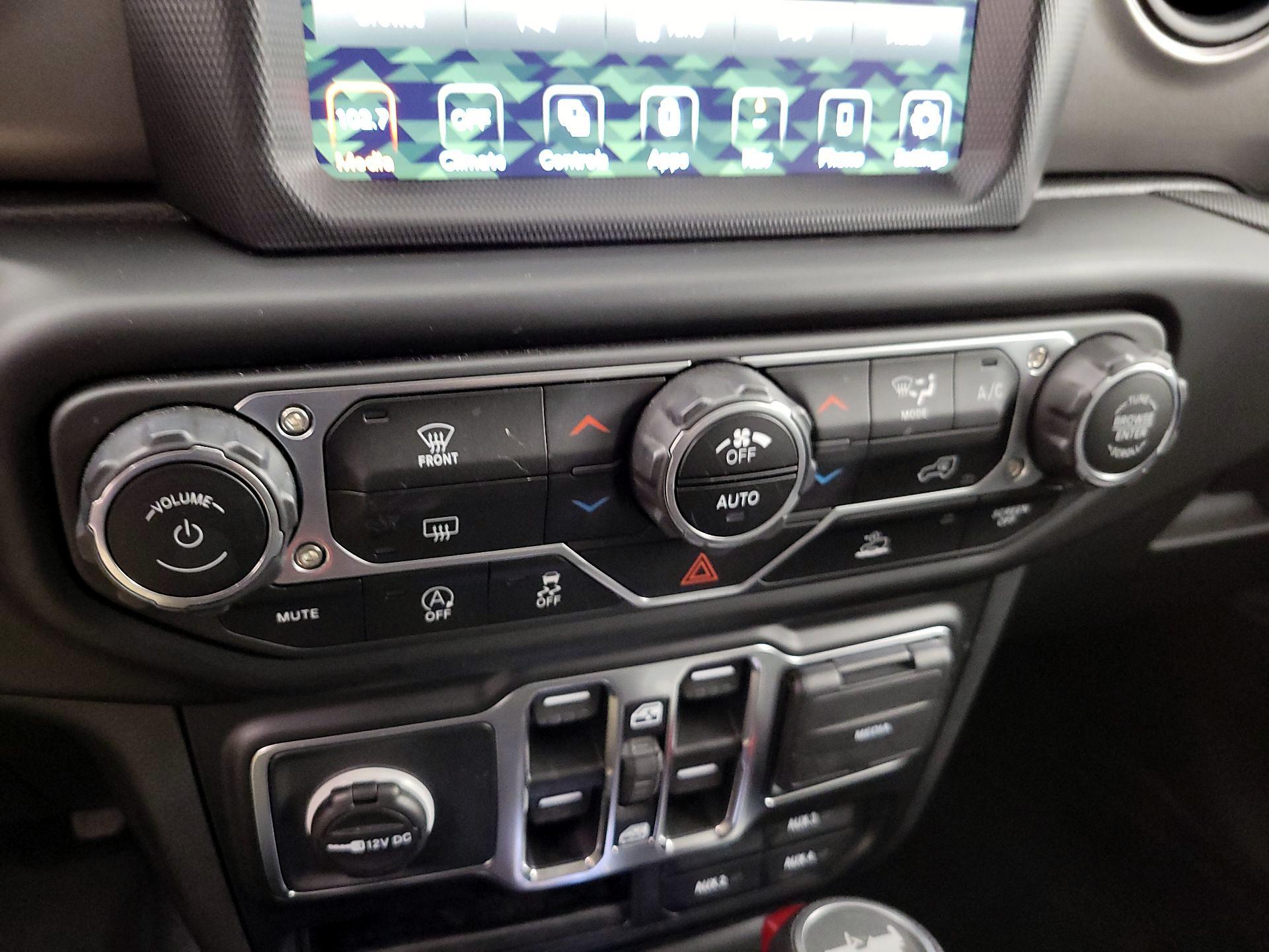 Thumbnail: 2023 Jeep Wrangler - 17