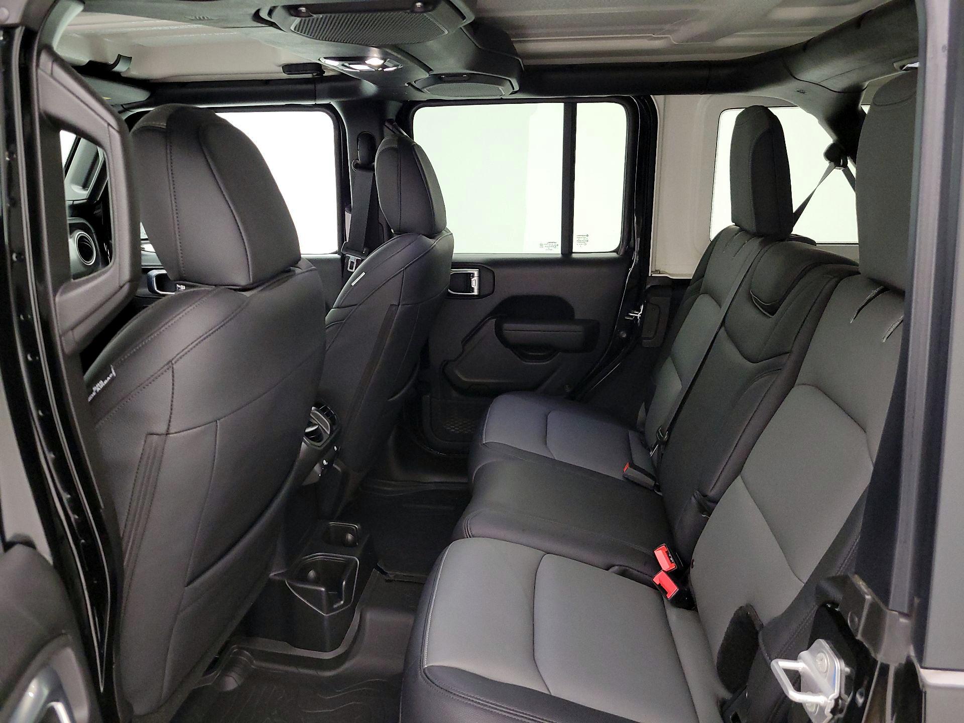 Thumbnail: 2023 Jeep Wrangler - 20