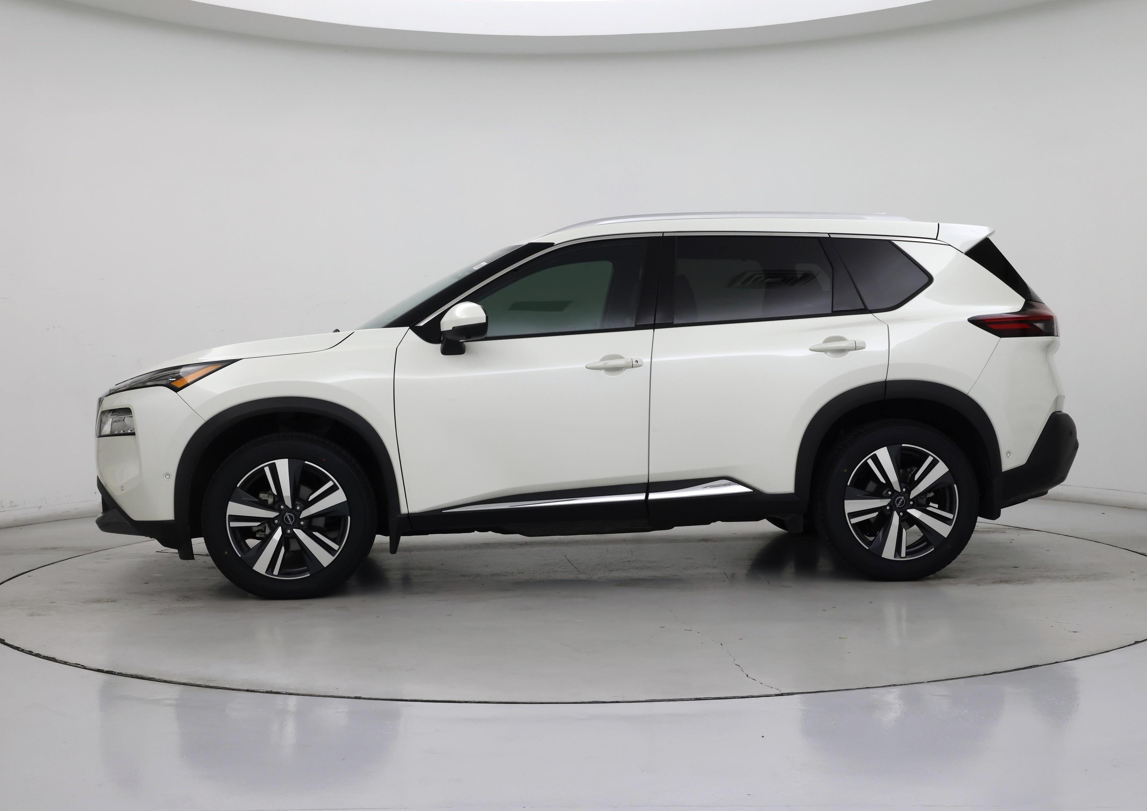 Thumbnail: 2023 Nissan Rogue - 3