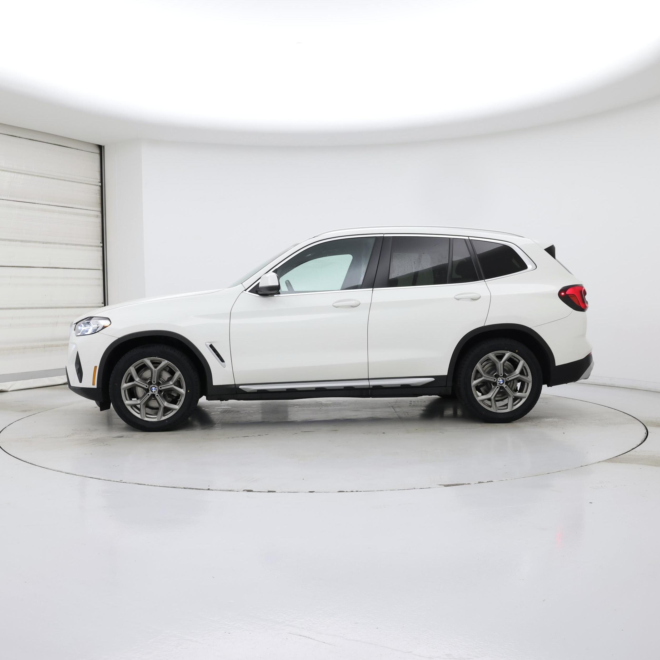 Thumbnail: 2022 BMW X3 - 3