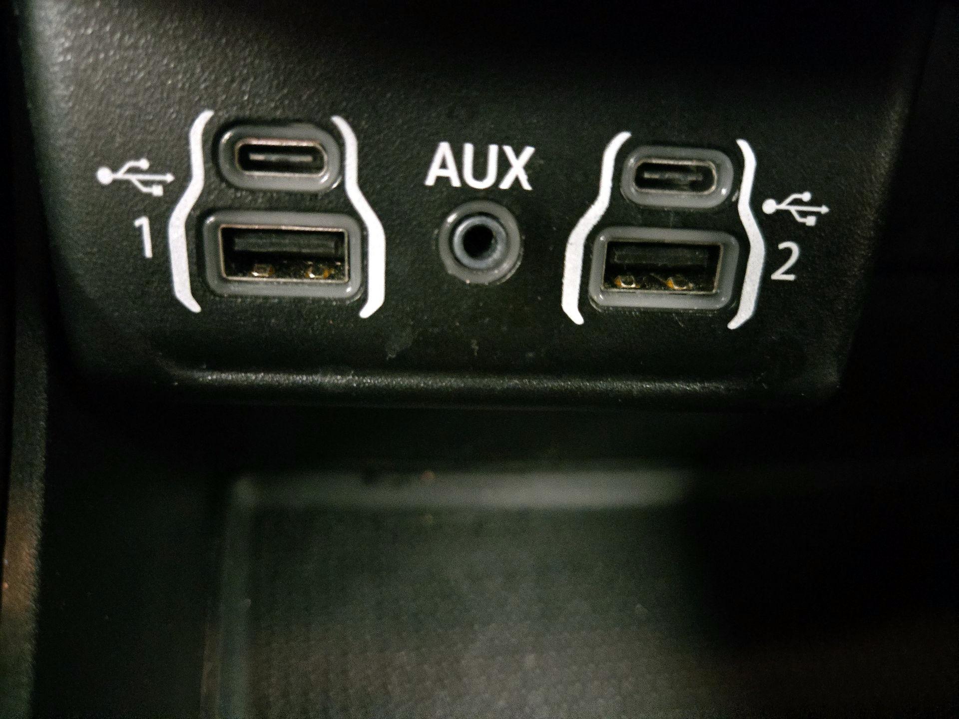 Thumbnail: 2022 Dodge Durango - 18