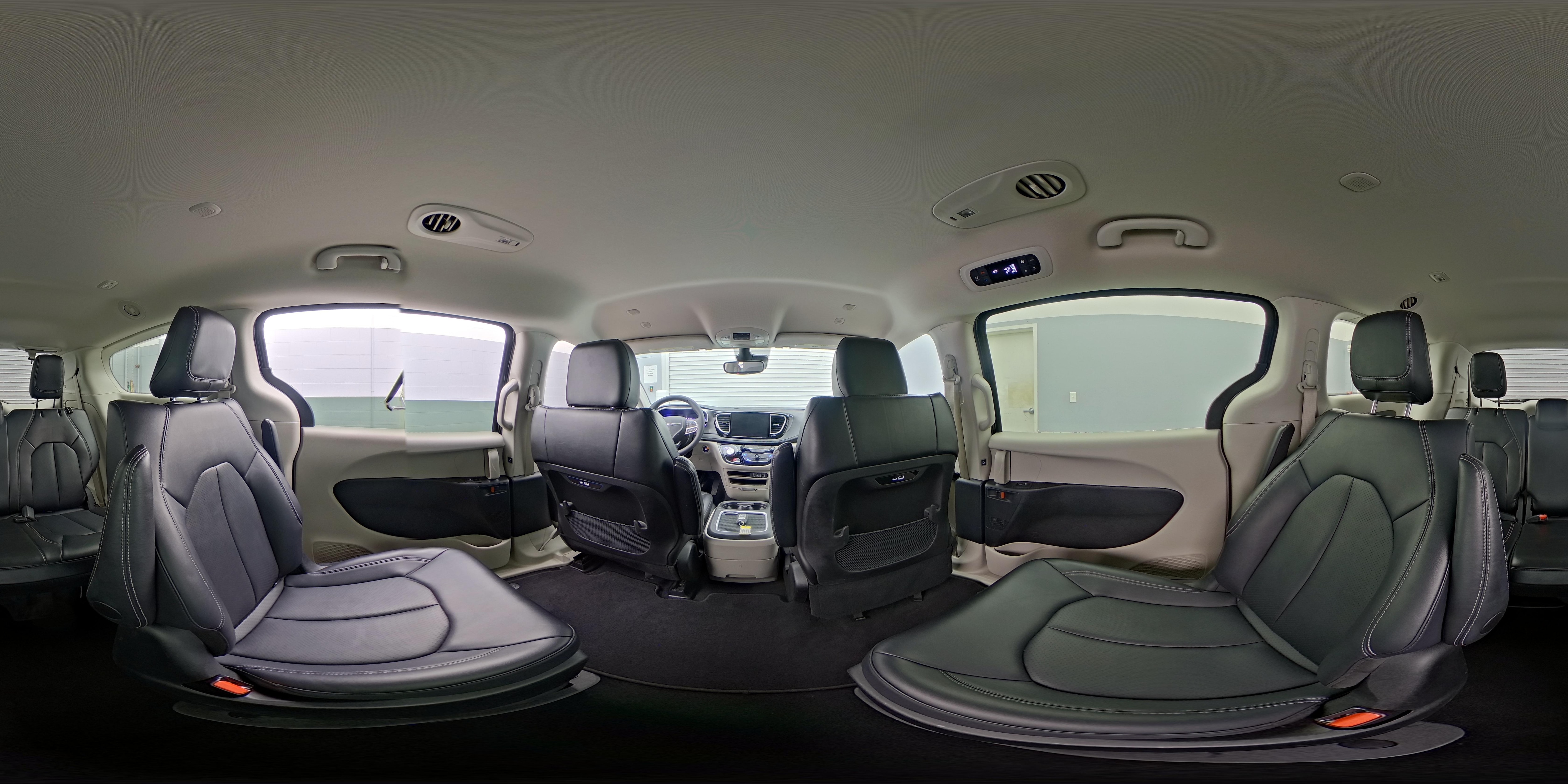 2024 Chrysler Pacifica PHEV Select - Photo 26