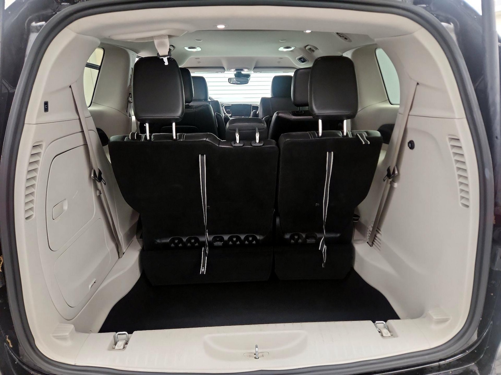 2024 Chrysler Pacifica PHEV Select - Photo 22