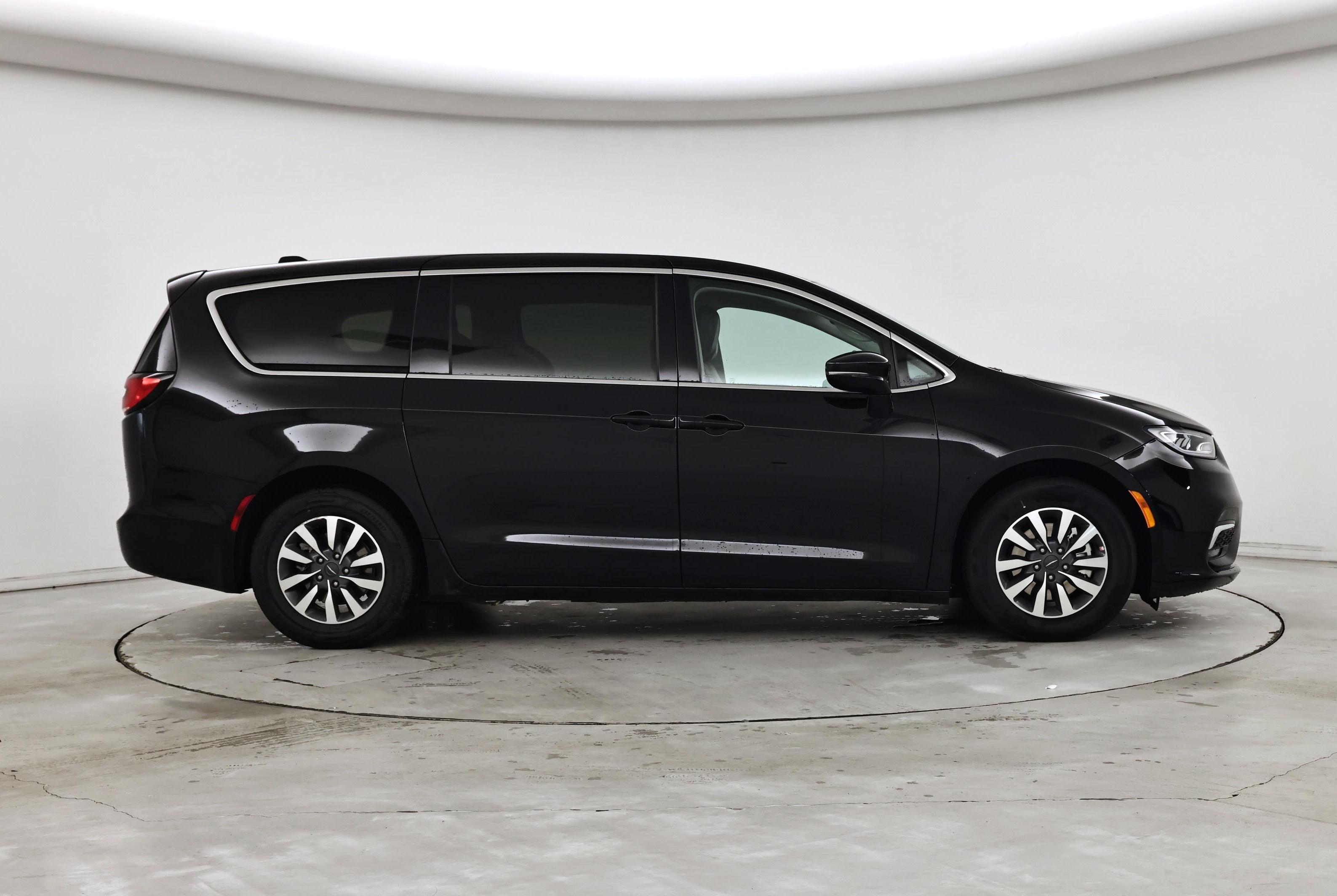 Thumbnail: 2024 Chrysler Pacifica - 7